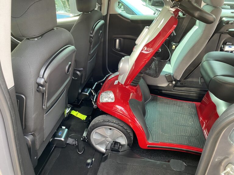 What's the best vehicle to transport a mobility scooter? Wav cars explained