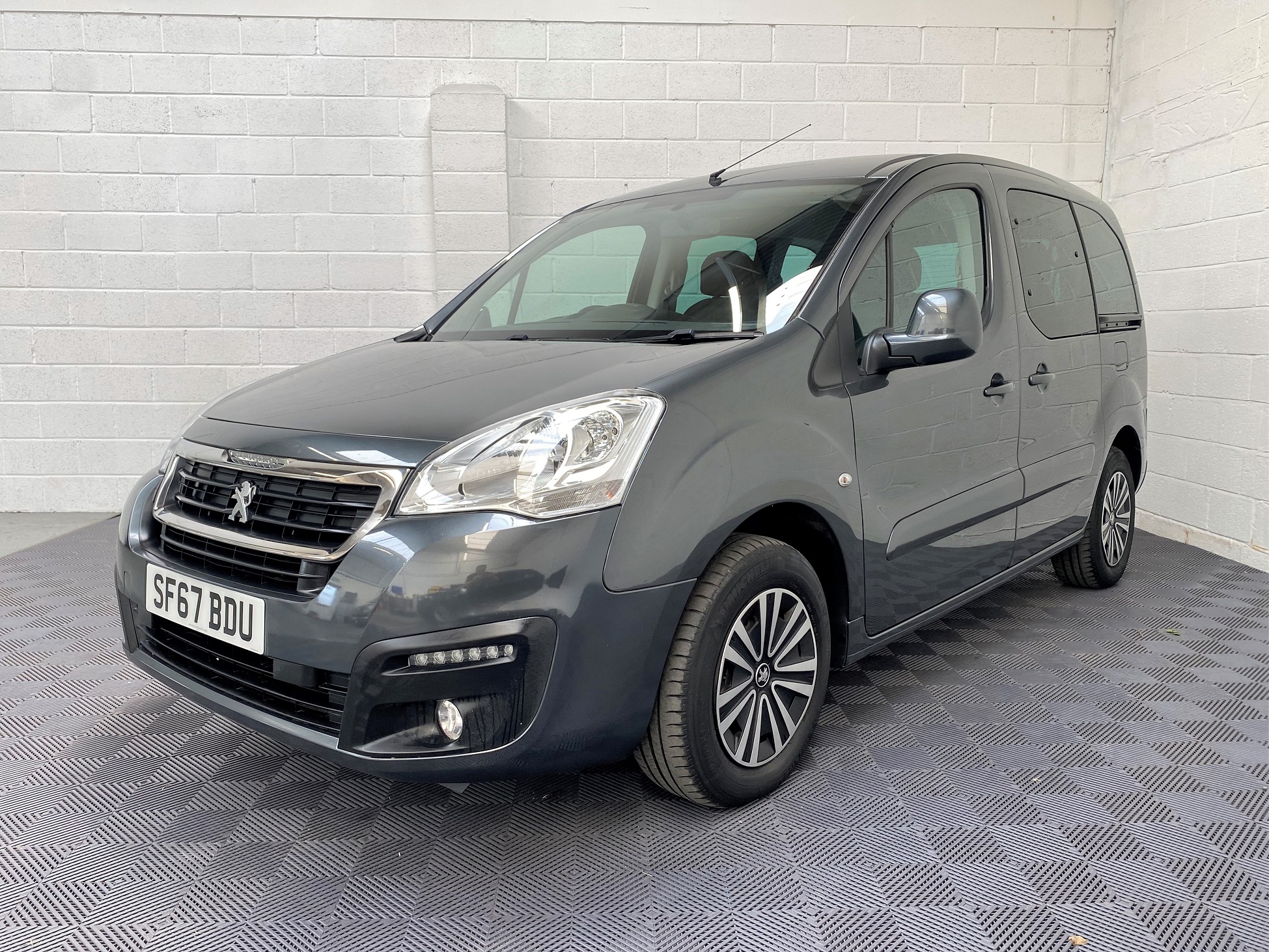 Used Peugeot Partner Auto WAV Cars For Sale Bristol Wheelchair Accessible Vehicles Used For Sale Somerset Devon Dorset Bath SF67 BDU 17