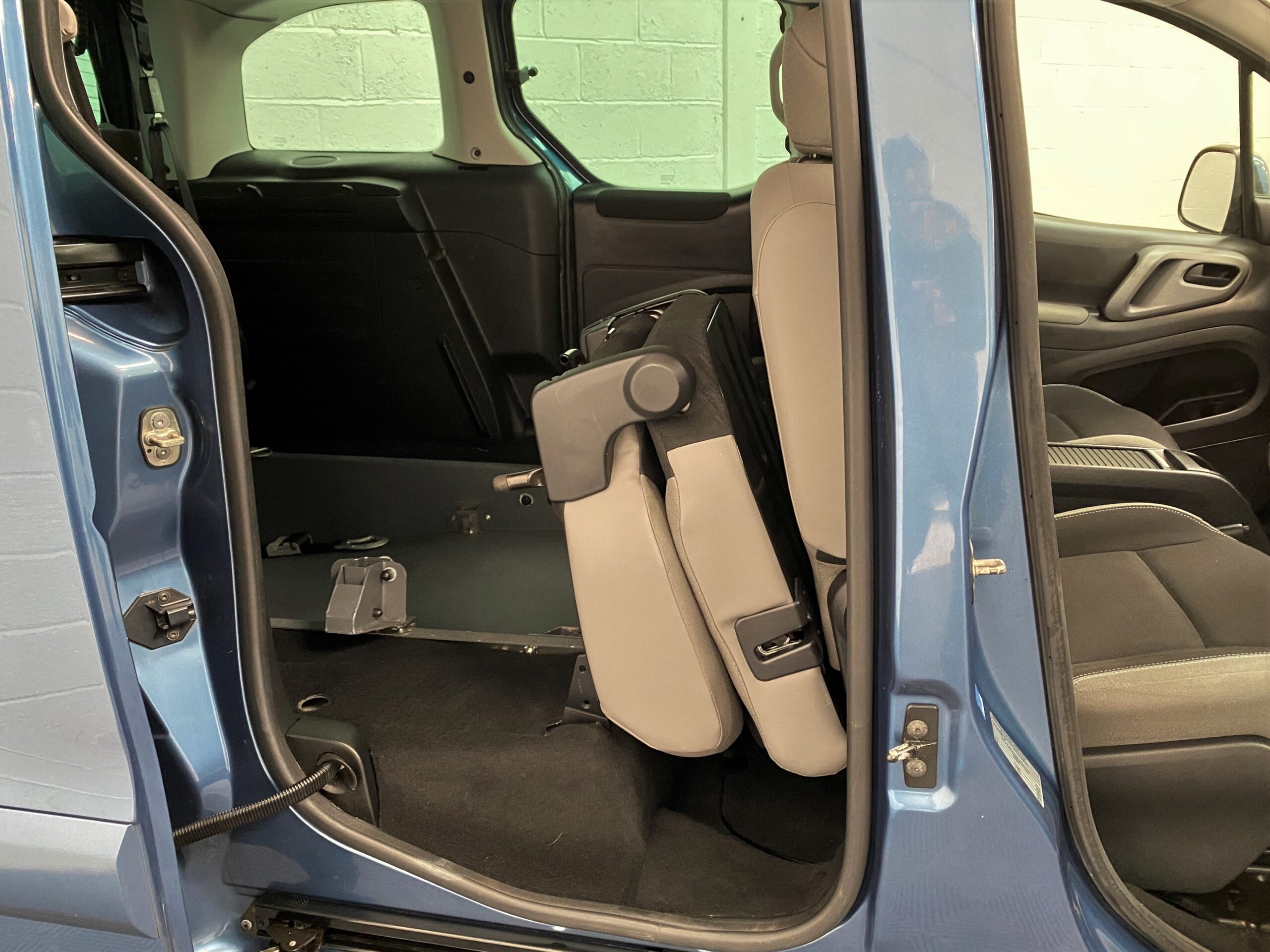 Used Citroen Berlingo WAV Cars For Sale Bristol Wheelchair Accessible Vehicles Used For Sale Somerset Devon Dorset Bath WA66 EHH 12