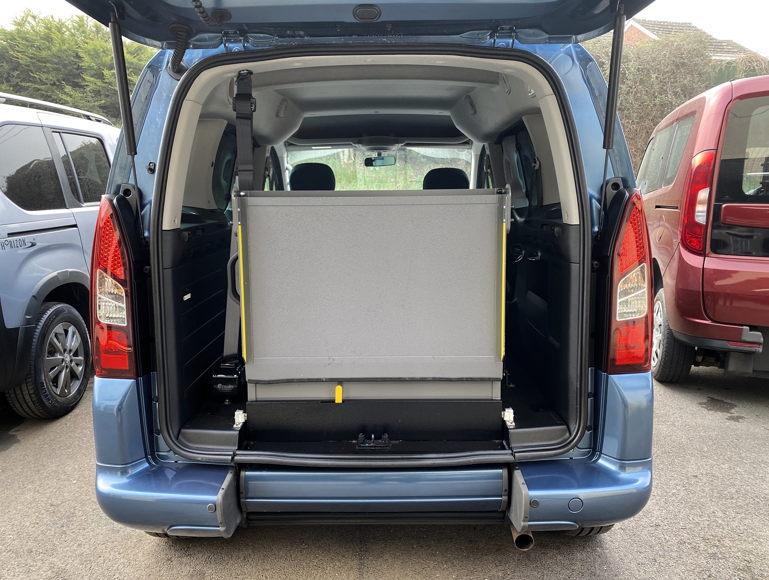 Used WAV Citroen Berlingo Auto 3 Seat Disabled Access WAV Cars For Sale Bristol Wheelchair Accessible Vehicles Used For Sale Somerset Devon Dorset Bath WA19 ARF 8