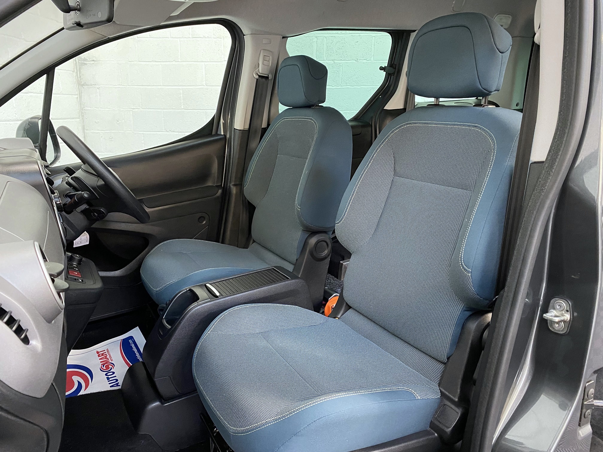 Used Citroen Berlingo Multispace 3 Seat Automatic WAV Cars For Sale Bristol Wheelchair Accessible Vehicles Used For Sale Somerset Devon Dorset Bath NK18 CCJ 15