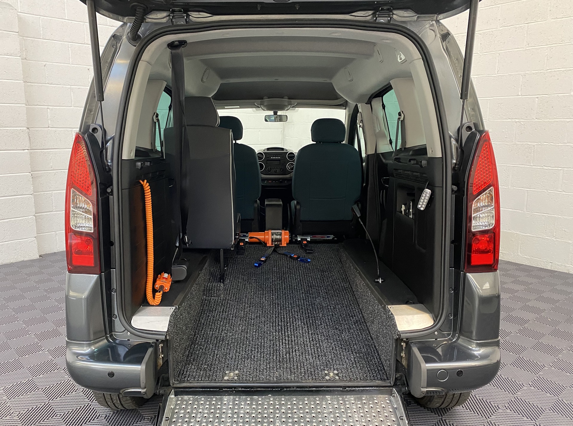 Used Citroen Berlingo Multispace 3 Seat Automatic WAV Cars For Sale Bristol Wheelchair Accessible Vehicles Used For Sale Somerset Devon Dorset Bath NK18 CCJ 8