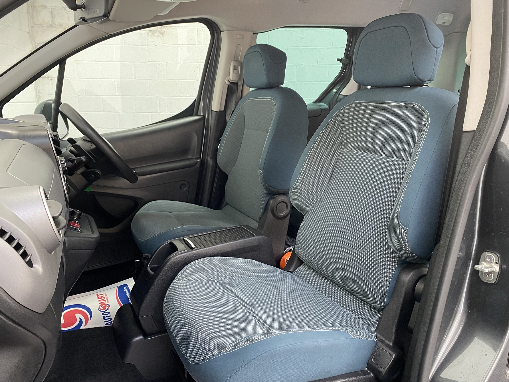 Used WAV Citroen Berlingo Automatic Disabled Access WAV Cars For Sale Bristol Wheelchair Accessible Vehicles Used For Sale Somerset Devon Dorset Bath NK68 BLV 15