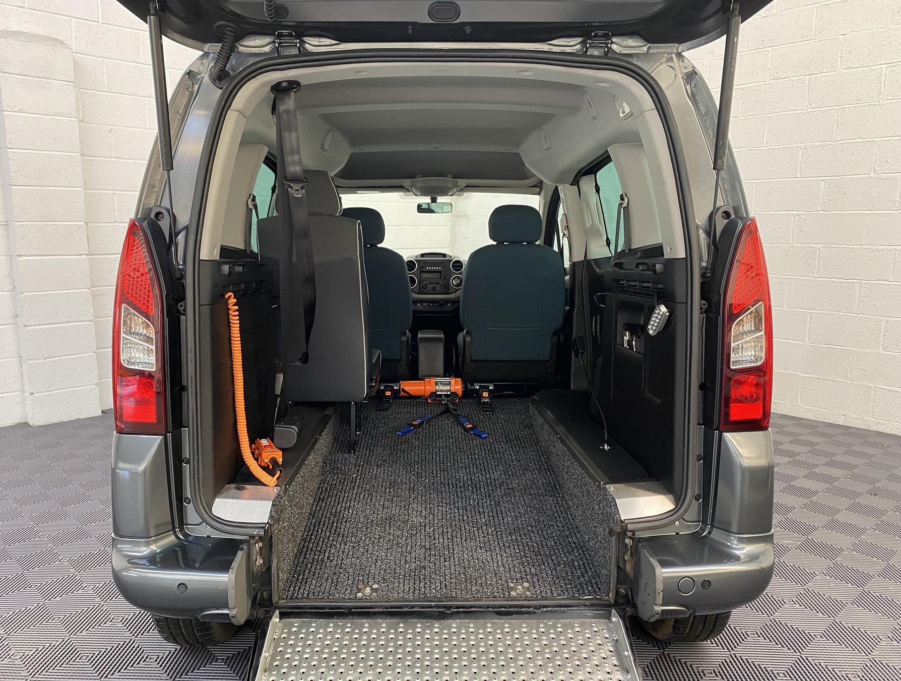 Used WAV Citroen Berlingo Automatic Disabled Access WAV Cars For Sale Bristol Wheelchair Accessible Vehicles Used For Sale Somerset Devon Dorset Bath NK68 BLV 6