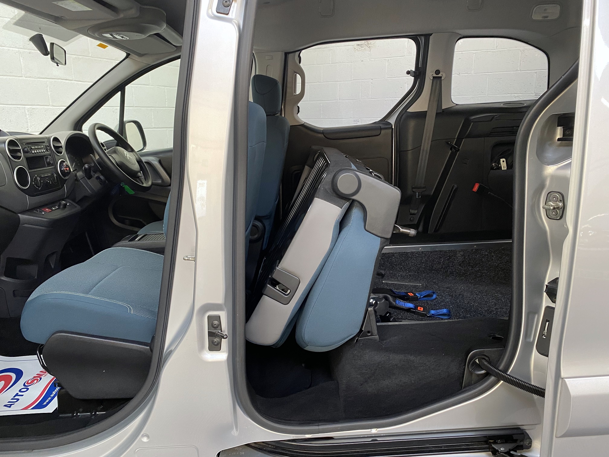 Used Citroen Berlingo Multispace 5 Seat Automatic WAV Cars For Sale Bristol Wheelchair Accessible Vehicles Used For Sale Somerset Devon Dorset Bath NK67 CNX 14