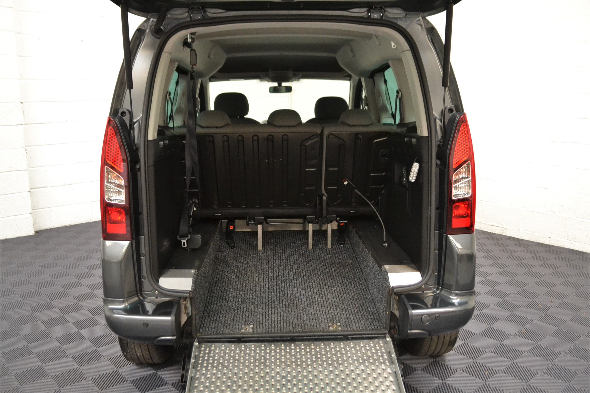 Used WAV Cars For Sale Bristol Wheelchair Accessible Vehicles Used For Sale Somerset Devon Dorset Bath Citroen Berlingo NK66 BTE 27