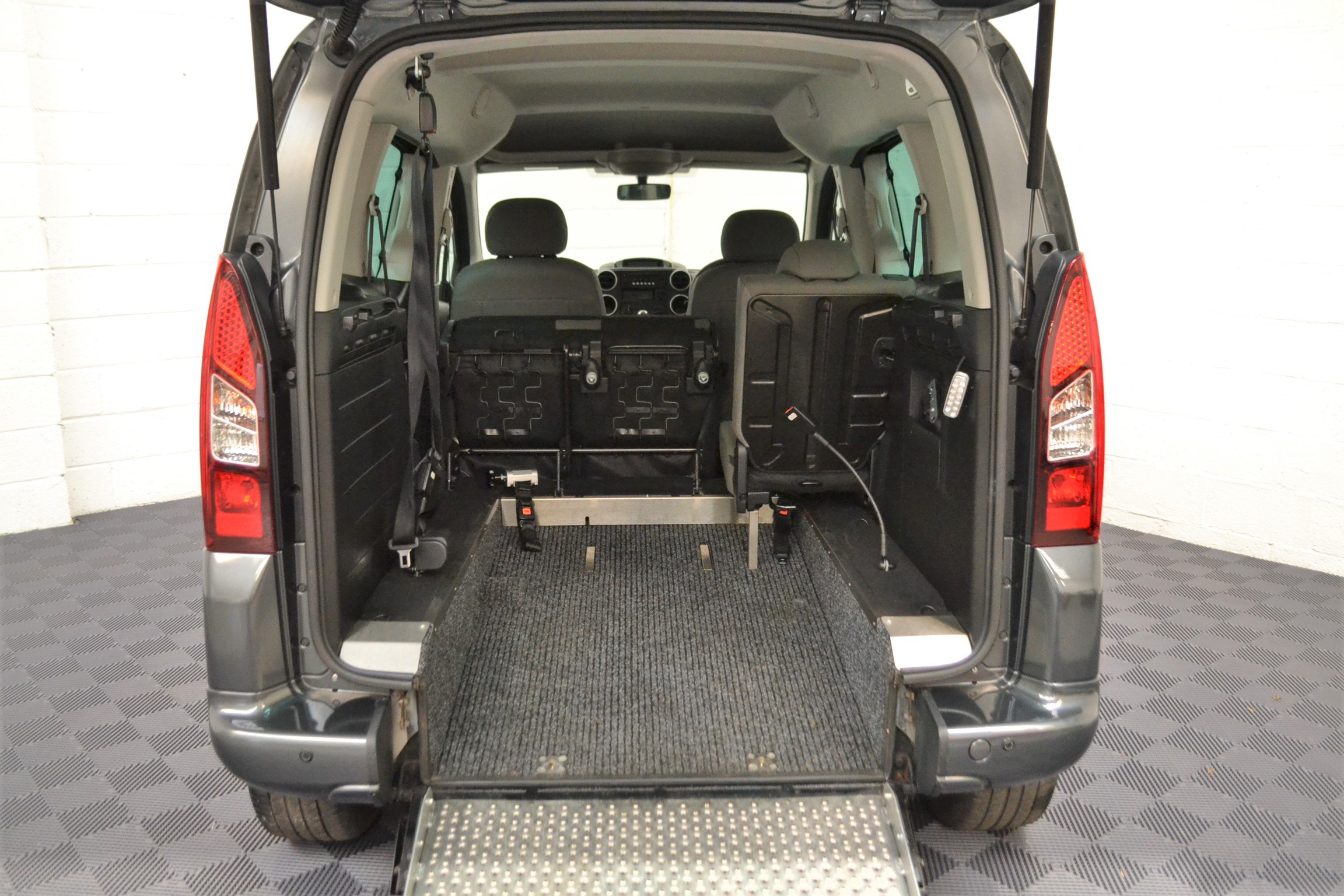 Used WAV Cars For Sale Bristol Wheelchair Accessible Vehicles Used For Sale Somerset Devon Dorset Bath Citroen Berlingo NK66 BTE 28