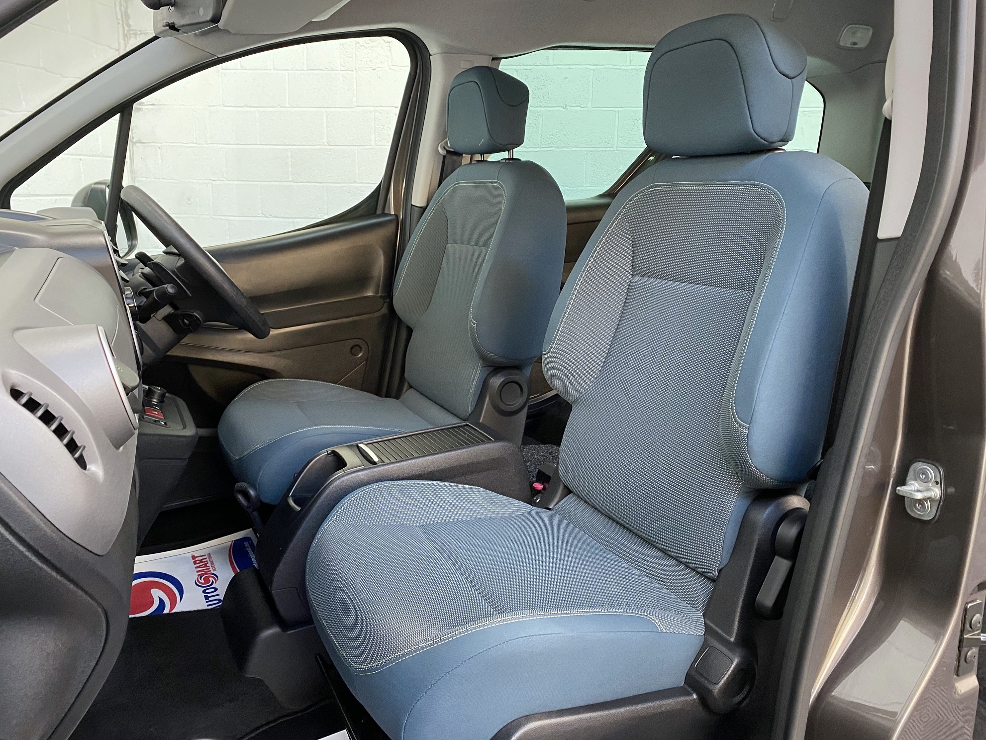 Used Citroen Berlingo Automatic 3 Seat WAV Cars For Sale Bristol Wheelchair Accessible Vehicles Used For Sale Somerset Devon Dorset Bath NK68 BXV 11