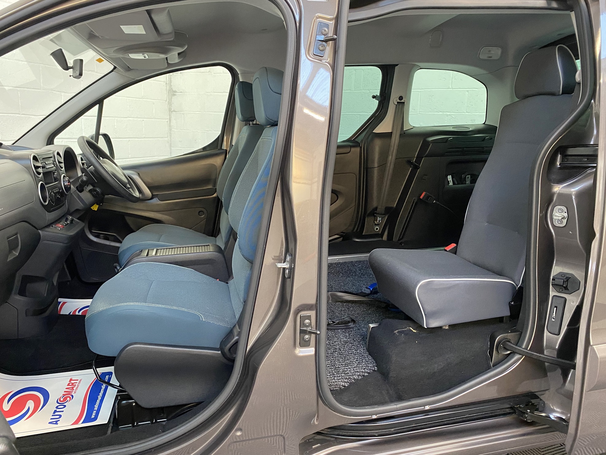 Used Citroen Berlingo Automatic 3 Seat WAV Cars For Sale Bristol Wheelchair Accessible Vehicles Used For Sale Somerset Devon Dorset Bath NK68 BXV 9