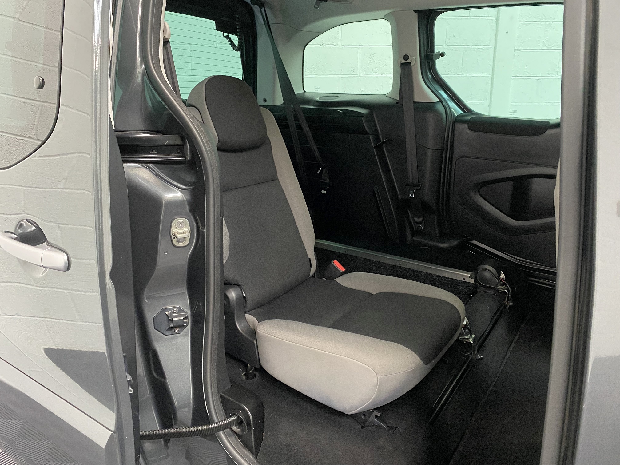 Used WAV Citroen Berlingo Disabled Access WAV Cars For Sale Bristol Wheelchair Accessible Vehicles Used For Sale Somerset Devon Dorset Bath NK66 BYR 15