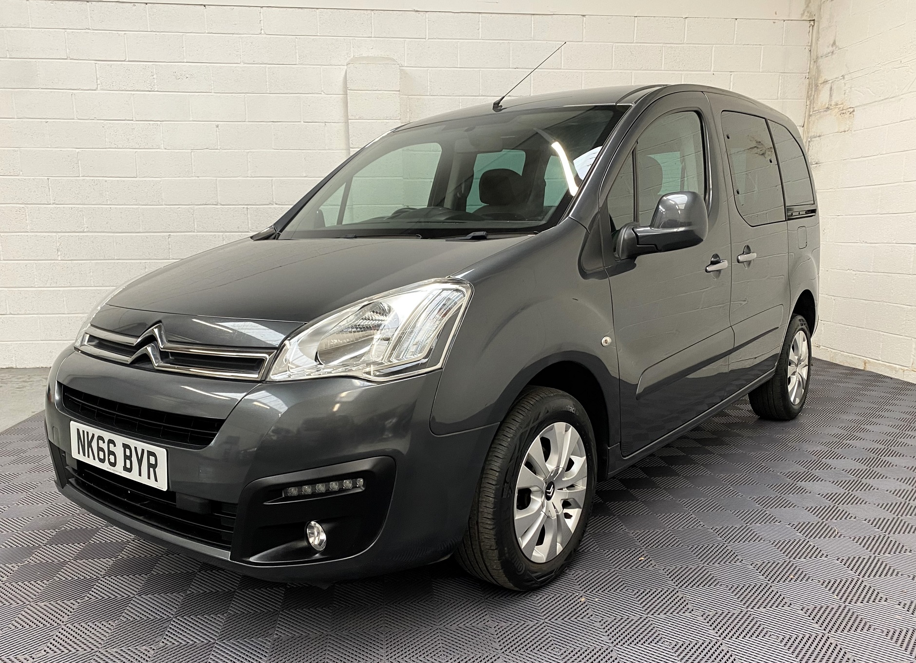 Used WAV Citroen Berlingo Disabled Access WAV Cars For Sale Bristol Wheelchair Accessible Vehicles Used For Sale Somerset Devon Dorset Bath NK66 BYR 20