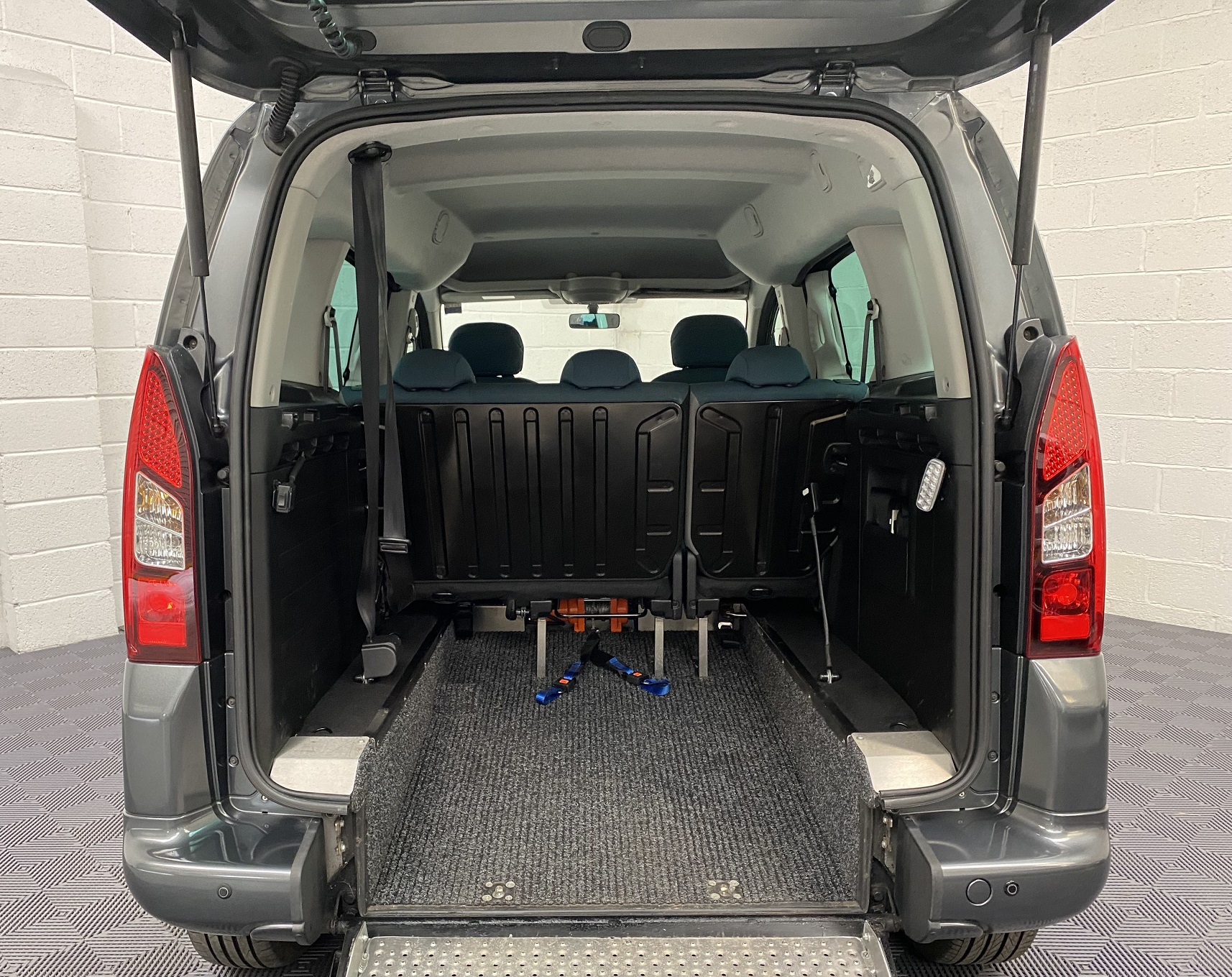 Used WAV Citroen Berlingo Disabled Access WAV Cars For Sale Bristol Wheelchair Accessible Vehicles Used For Sale Somerset Devon Dorset Bath NK17 DVM 7