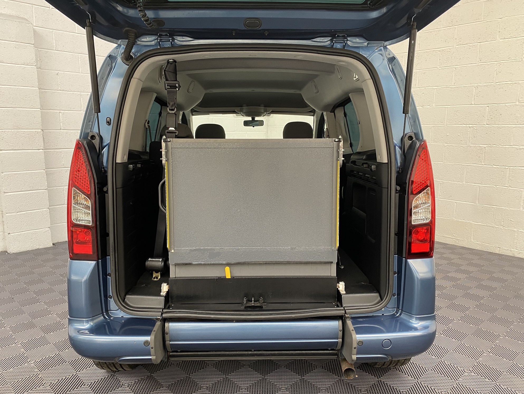 Used Citroen Berlingo 3 Seat WAV Cars For Sale Bristol Wheelchair Accessible Vehicles Used For Sale Somerset Devon Dorset Bath WJ16 KFT 15