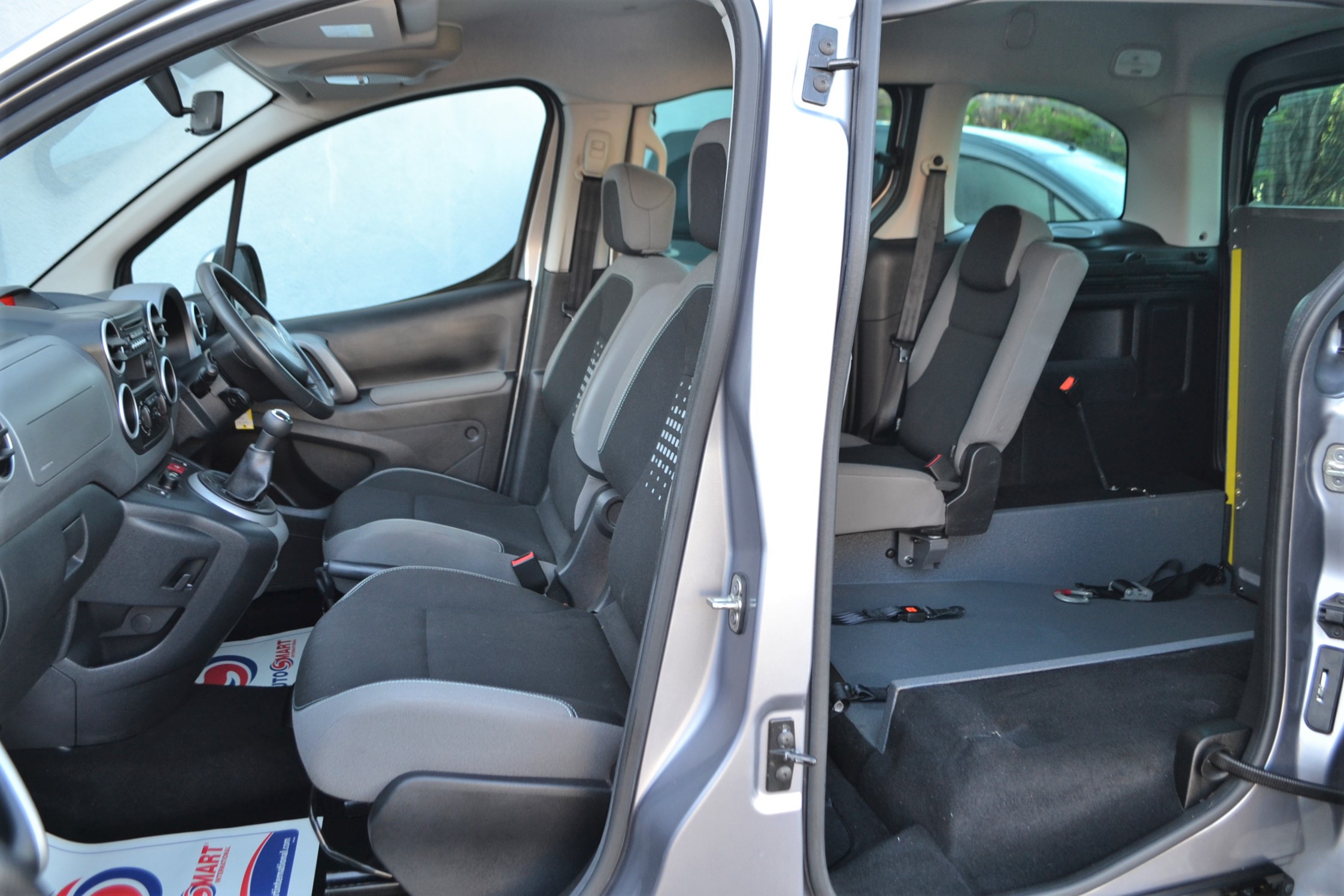 Used Citroen Berlingo WAV Cars For Sale Bristol Wheelchair Accessible Vehicles Used For Sale Somerset Devon Dorset Bath WA66 EPN 14