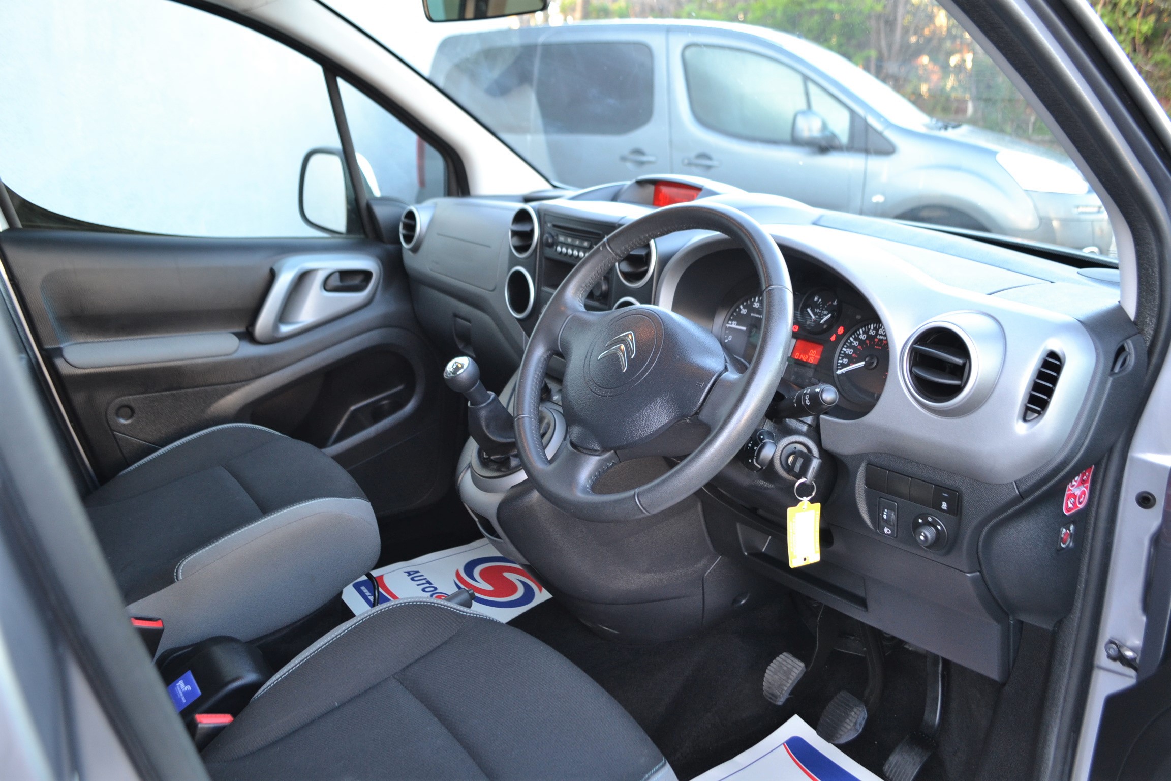 Used Citroen Berlingo WAV Cars For Sale Bristol Wheelchair Accessible Vehicles Used For Sale Somerset Devon Dorset Bath WA66 EPN 15