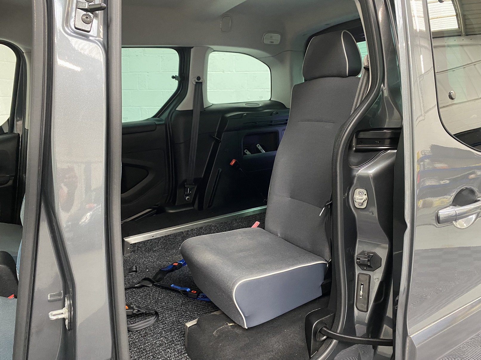 Used WAV Citroen Berlingo Automatic Disabled Access WAV Cars For Sale Bristol Wheelchair Accessible Vehicles Used For Sale Somerset Devon Dorset Bath NK68 BGV 13