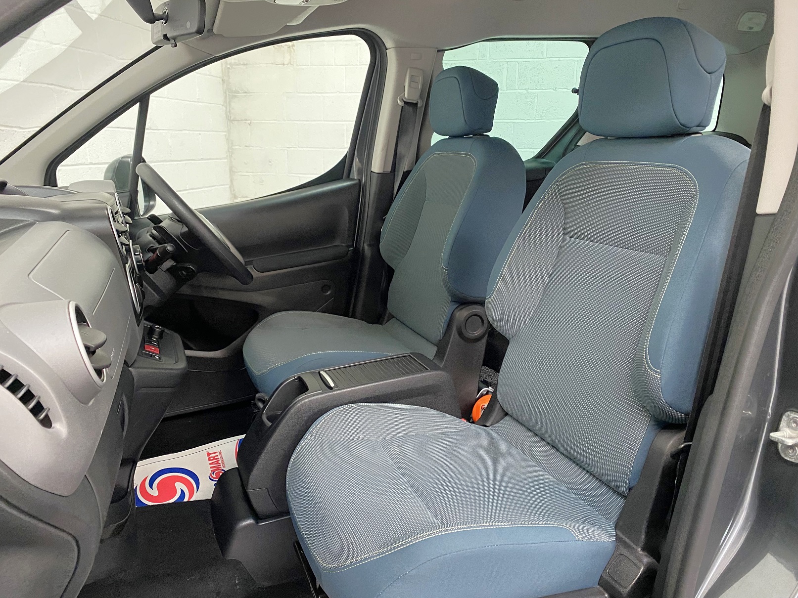 Used WAV Citroen Berlingo Automatic Disabled Access WAV Cars For Sale Bristol Wheelchair Accessible Vehicles Used For Sale Somerset Devon Dorset Bath NK68 BGV 14