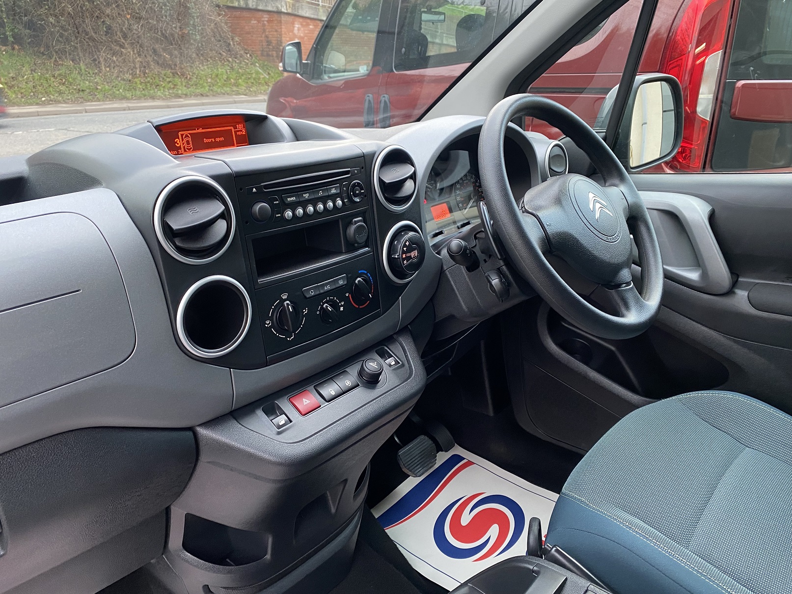 Used WAV Automatic Citroen Berlingo Disabled Access WAV Cars For Sale Bristol Wheelchair Accessible Vehicles Used For Sale Somerset Devon Dorset Bath WA69 CNY 14