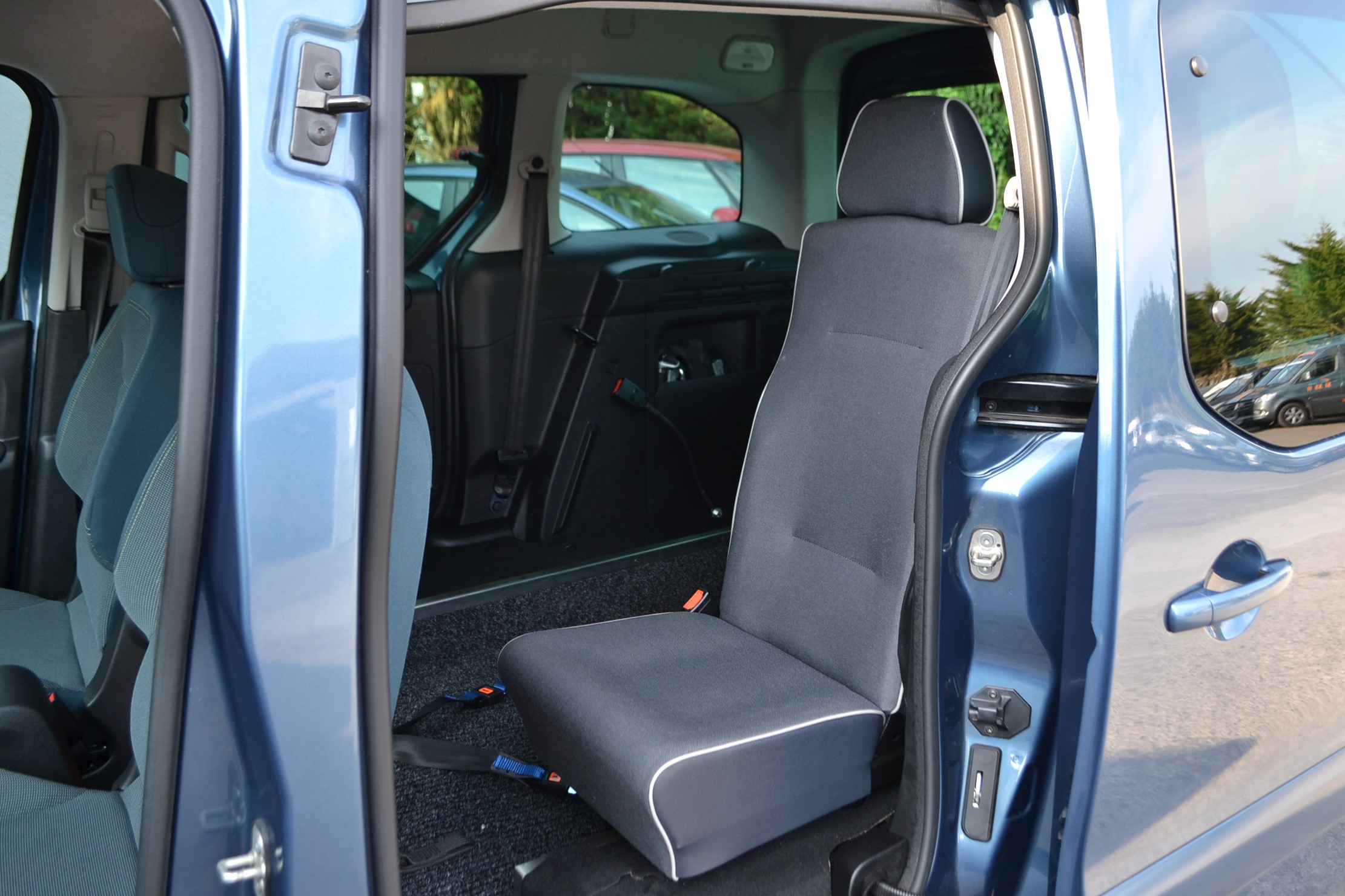 Citroen Berlingo WAV NK17 CJY 24