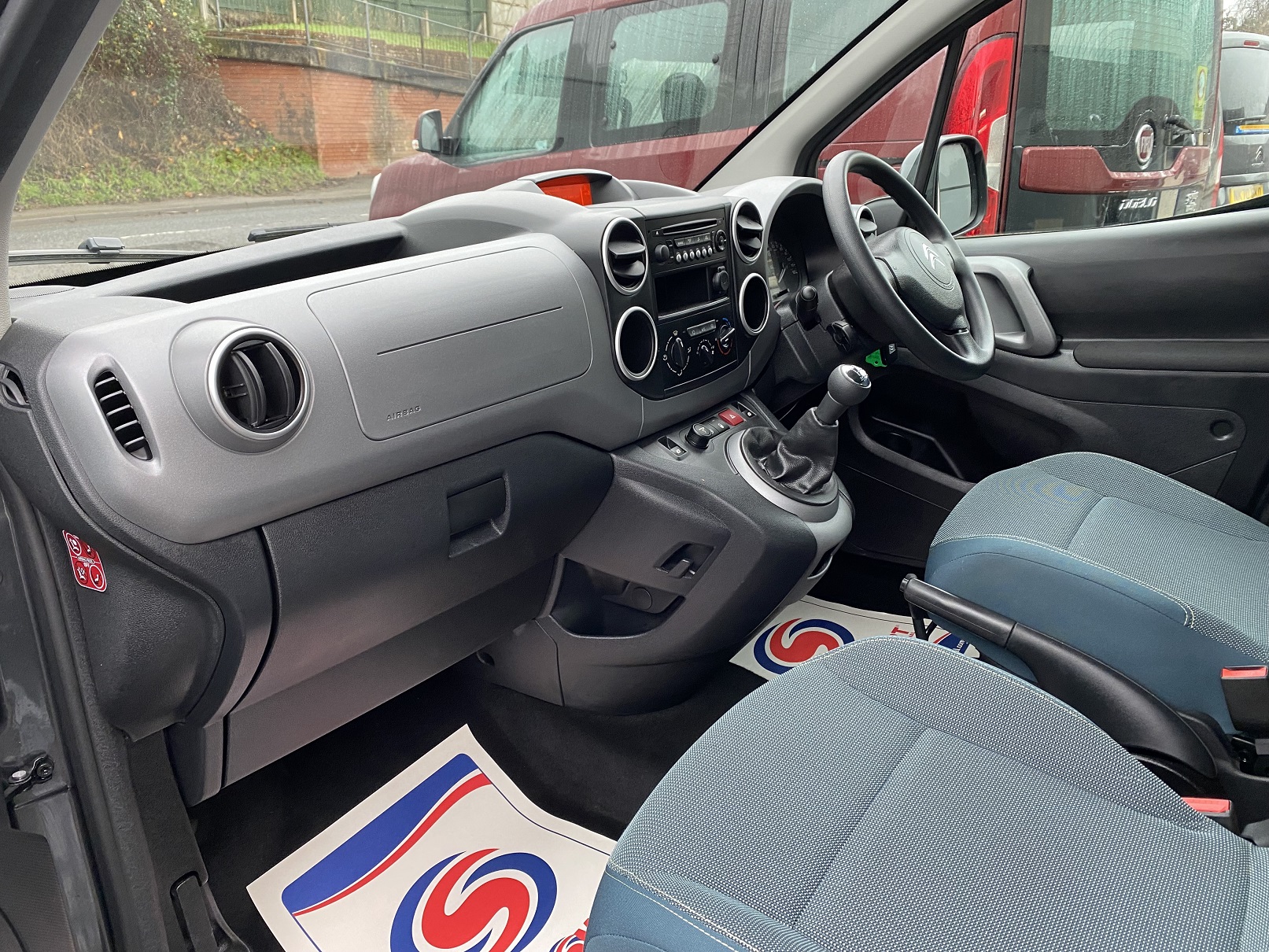 Citroen Berlingo WAV NK17 DTX (11) Used WAV Citreon Berlingo Disabled Access WAV Cars For Sale Bristol Wheelchair Accessible Vehicles Used For Sale Somerset Devon Dorset Bath NK17 DTX 11