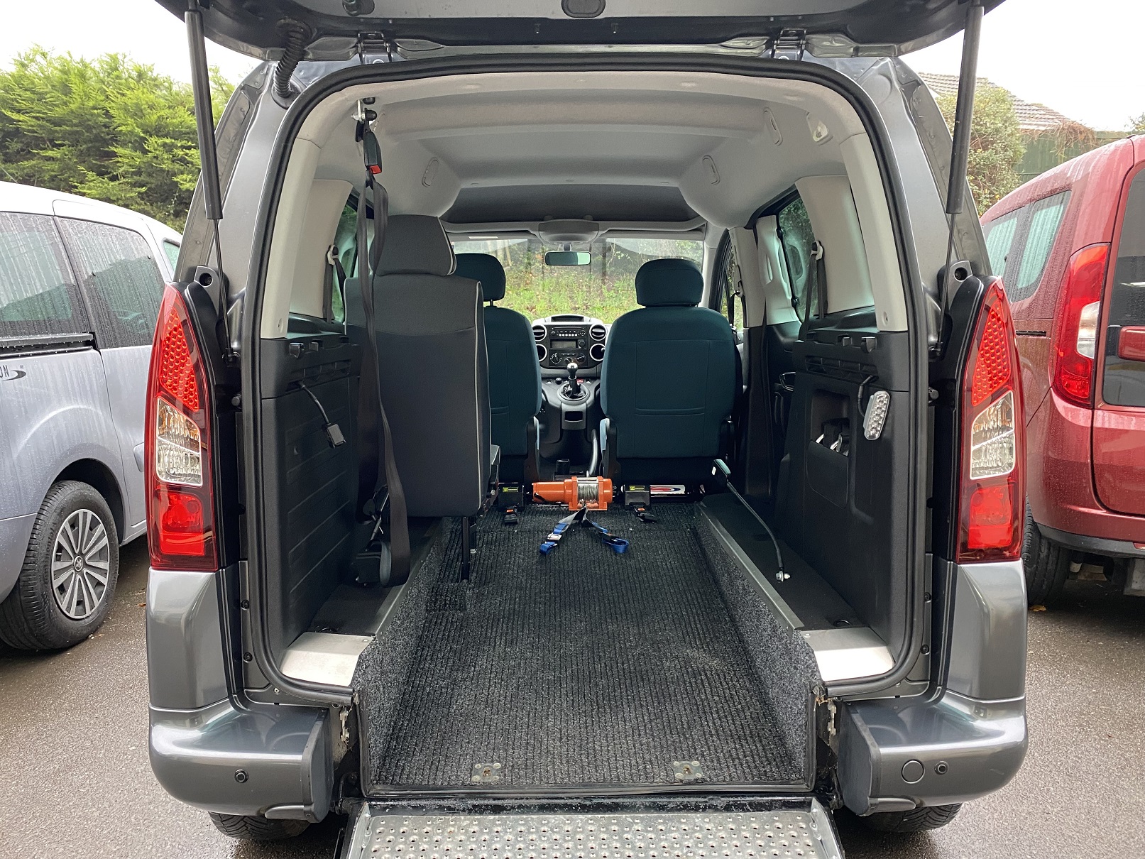 Citroen Berlingo WAV NK17 DTX 19 Used WAV Citreon Berlingo Disabled Access WAV Cars For Sale Bristol Wheelchair Accessible Vehicles Used For Sale Somerset Devon Dorset Bath NK17 DTX 19