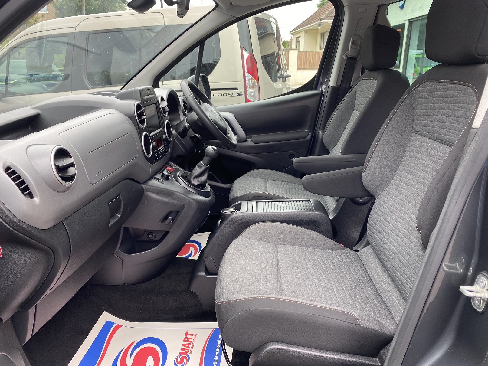 Used WAV Citroen Berlingo Disabled Access WAV Cars For Sale Bristol Wheelchair Accessible Vehicles Used For Sale Somerset Devon Dorset Bath WA68 EYK 13