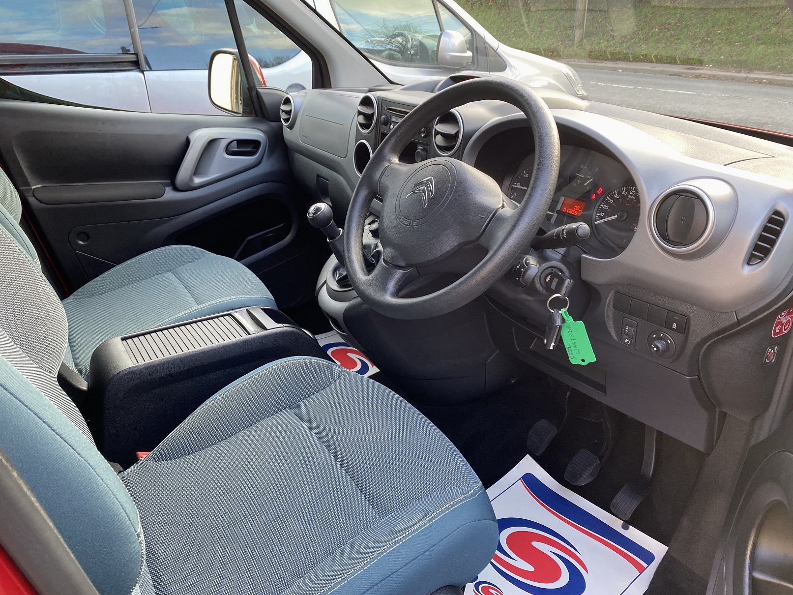 Used WAV Citreon Berlingo Disabled Access WAV Cars For Sale Bristol Wheelchair Accessible Vehicles Used For Sale Somerset Devon Dorset Bath WA67 EDR 11