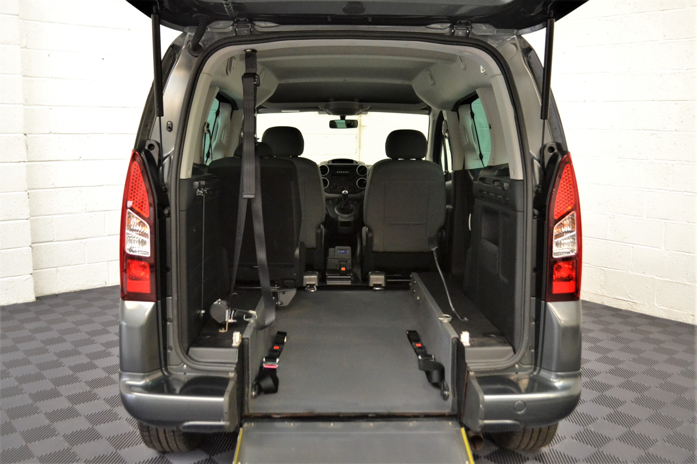 Used WAV Cars For Sale Bristol Wheelchair Accessible Vehicles Used For Sale Somerset Devon Dorset Bath Citroen Berlingo WJ16 VCU 7