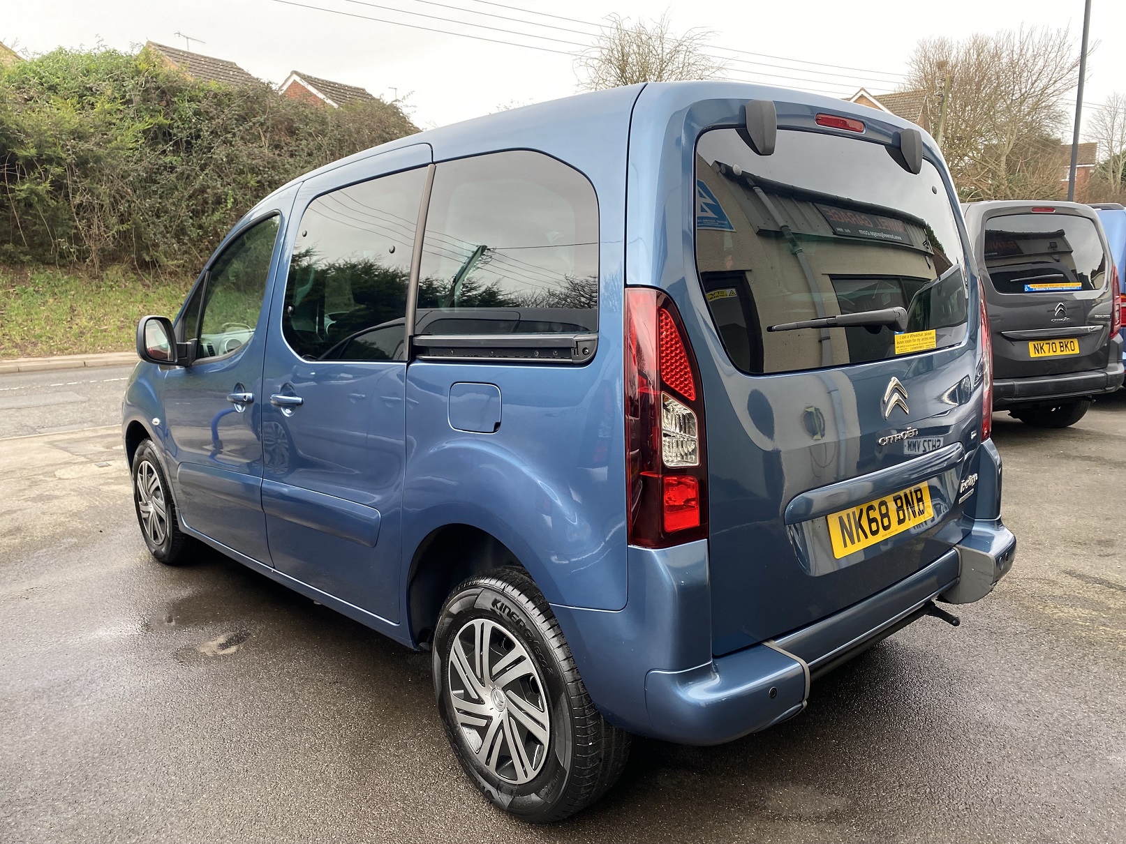 Citroen Berlingo WAv NK68 BNB (10) Used WAV Citroen Berlingo 3 Seat Disabled Access WAV Cars For Sale Bristol Wheelchair Accessible Vehicles Used For Sale Somerset Devon Dorset Bath NK68 BNB 10