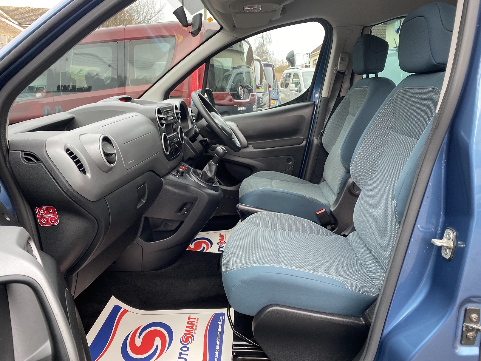 Citroen Berlingo WAv NK68 BNB (3) Used WAV Citroen Berlingo 3 Seat Disabled Access WAV Cars For Sale Bristol Wheelchair Accessible Vehicles Used For Sale Somerset Devon Dorset Bath NK68 BNB 3