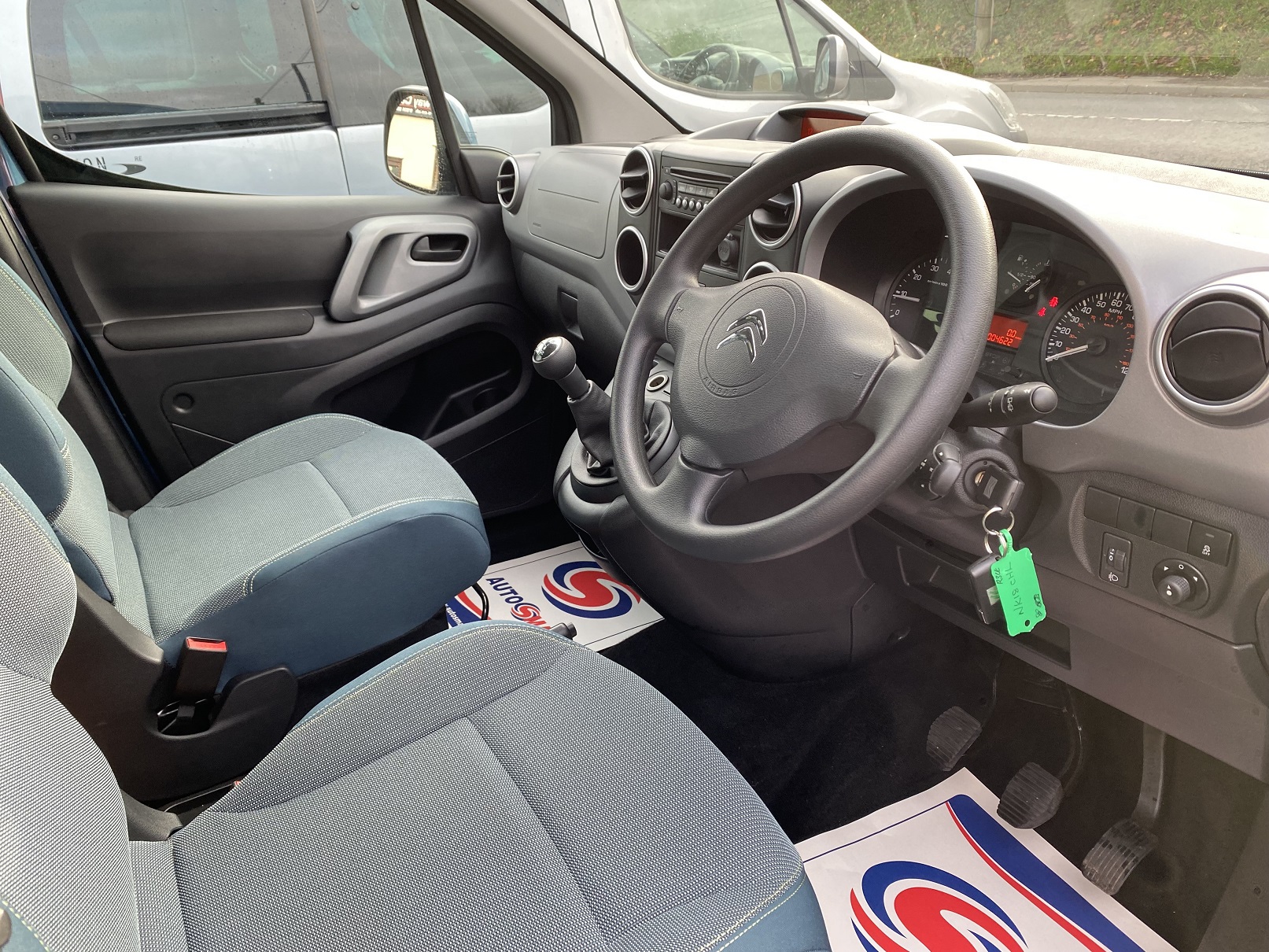 Used WAV Citreon Berlingo Disabled Access WAV Cars For Sale Bristol Wheelchair Accessible Vehicles Used For Sale Somerset Devon Dorset Bath NK18 CHL 7