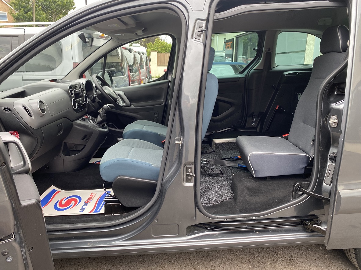 Used WAV Citroen Berlingo Disabled Access WAV Cars For Sale Bristol Wheelchair Accessible Vehicles Used For Sale Somerset Devon Dorset Bath NK68 BUP 12