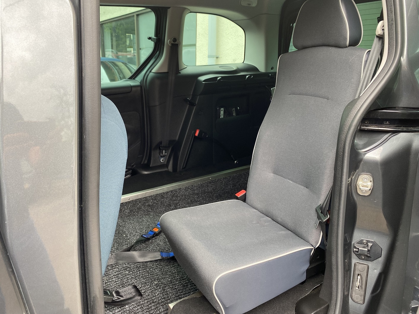 Used WAV Citroen Berlingo Disabled Access WAV Cars For Sale Bristol Wheelchair Accessible Vehicles Used For Sale Somerset Devon Dorset Bath NK68 BUP 13