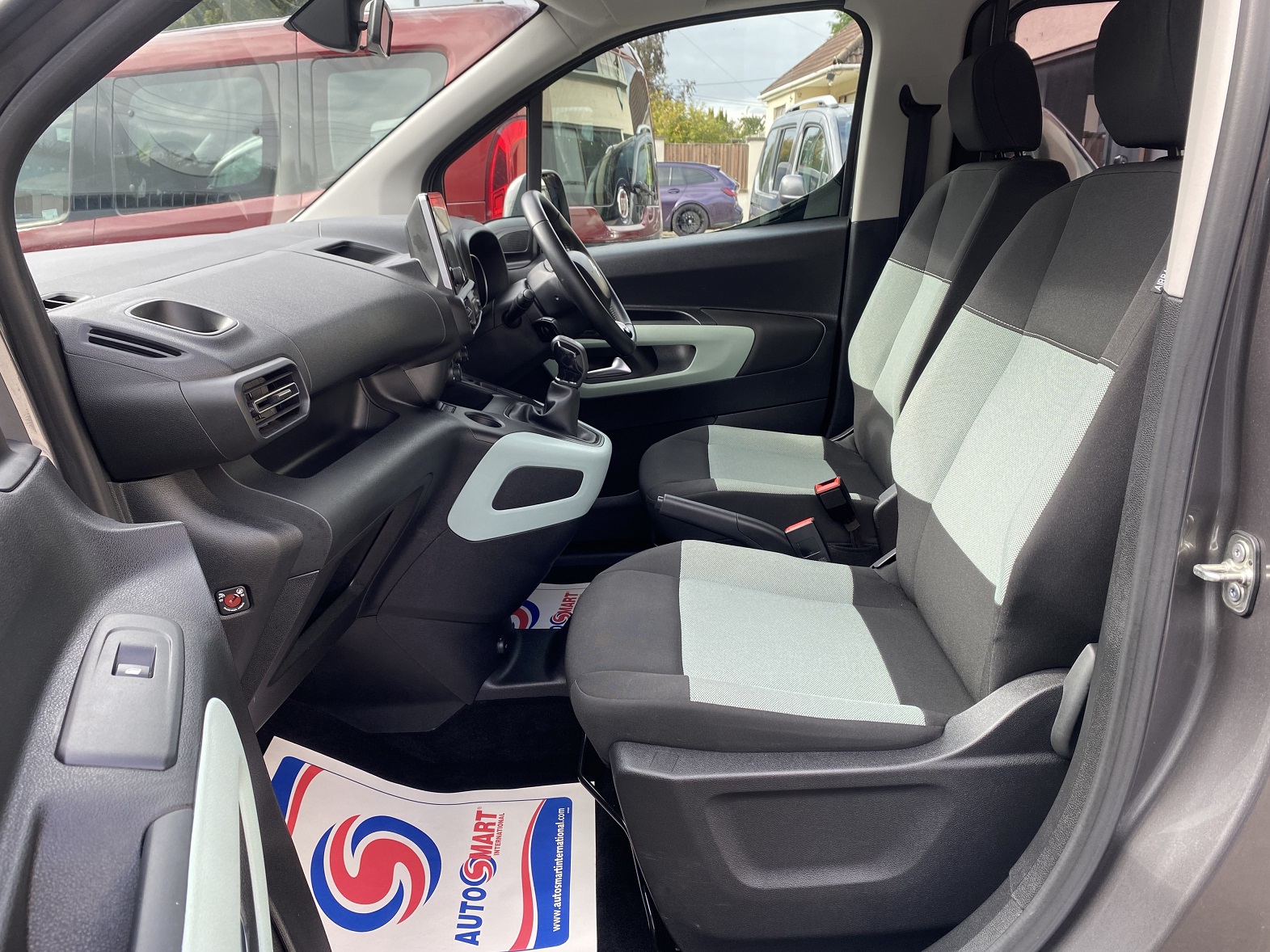 Used WAV Citroen Berlingo Disabled Access WAV Cars For Sale Bristol Wheelchair Accessible Vehicles Used For Sale Somerset Devon Dorset Bath NK70 BKO 18