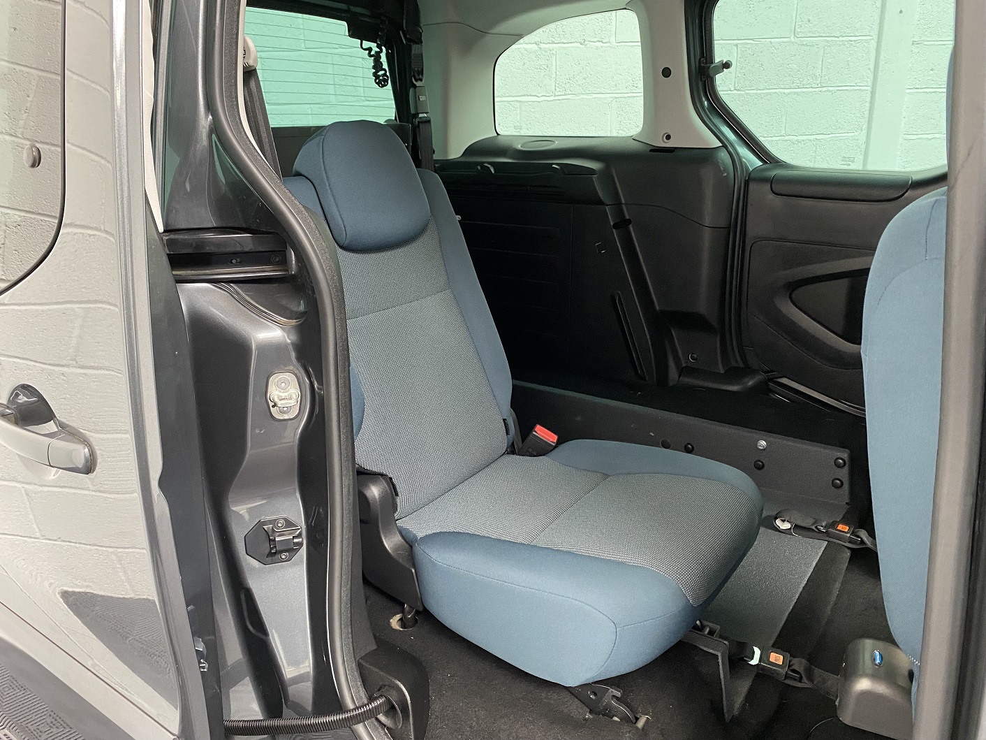 Used WAV Citroen Berlingo G M Coachworks Disabled Access WAV Cars For Sale Bristol Wheelchair Accessible Vehicles Used For Sale Somerset Devon Dorset Bath WA18EWL 19