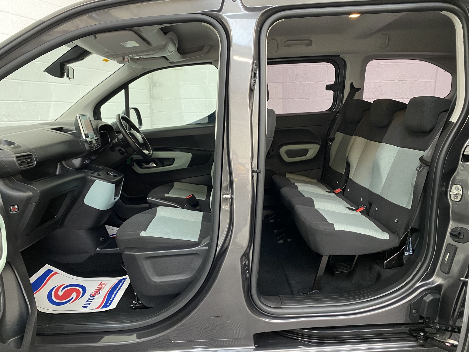 Used WAV Citroen Berlingo XL Automatic Disabled Access WAV Cars For Sale Bristol Wheelchair Accessible Vehicles Used For Sale Somerset Devon Dorset Bath NK69 DWM 10