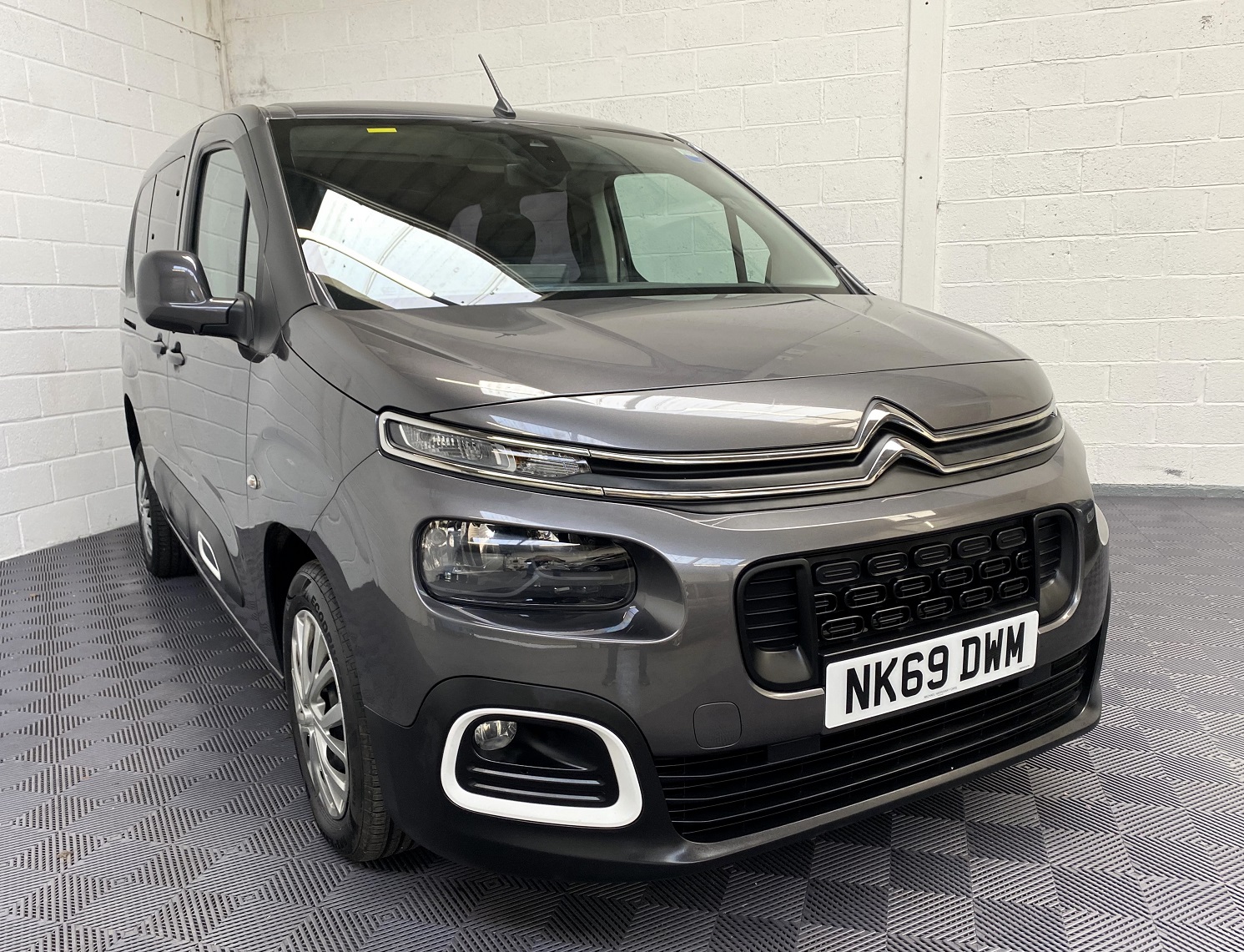 Used WAV Citroen Berlingo XL Automatic Disabled Access WAV Cars For Sale Bristol Wheelchair Accessible Vehicles Used For Sale Somerset Devon Dorset Bath NK69 DWM 2