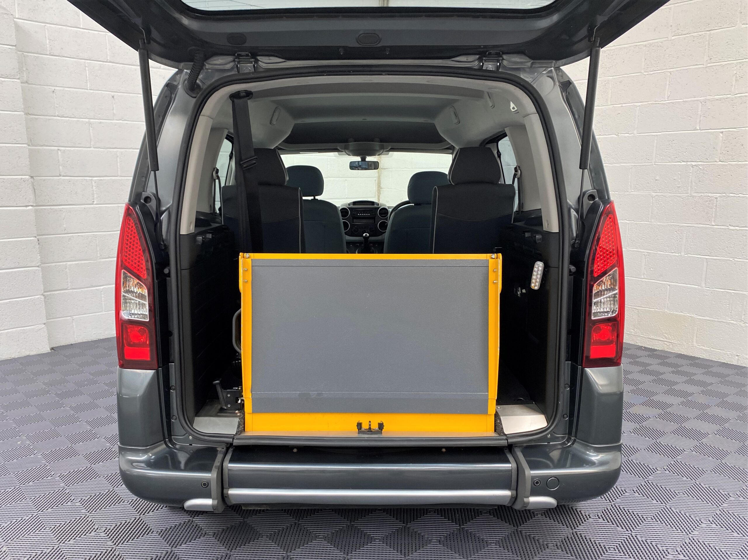 Used Citroen Berlingo WAV Cars For Sale Bristol Wheelchair Accessible Vehicles Used For Sale Somerset Devon Dorset Bath NK15 CFO 15