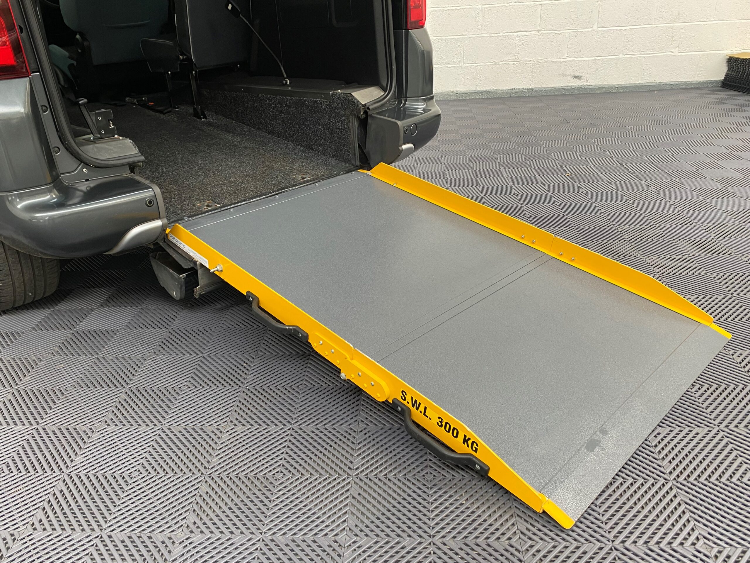 Used Citroen Berlingo WAV Cars For Sale Bristol Wheelchair Accessible Vehicles Used For Sale Somerset Devon Dorset Bath NK15 CFO 17