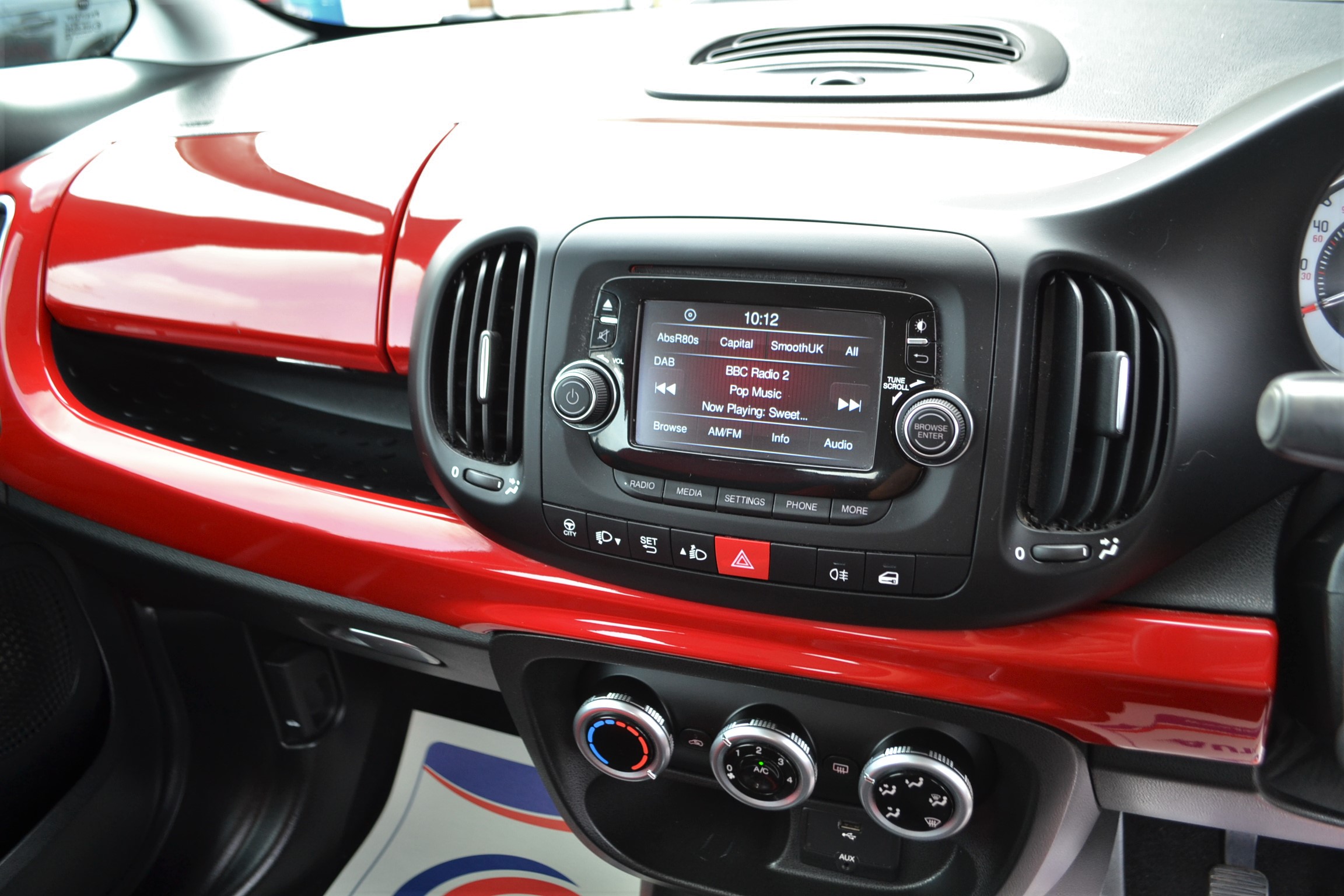 Fiat 500L Pop Star in Red 15