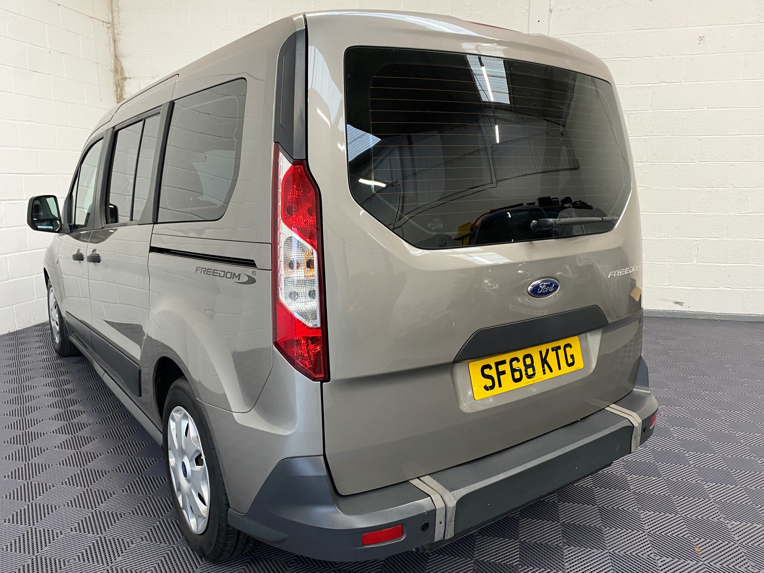 Used Ford Grand Tourneo Connect Automatic WAV Cars For Sale Bristol Wheelchair Accessible Vehicles Used For Sale Somerset Devon Dorset Bath SF68 KTG 12