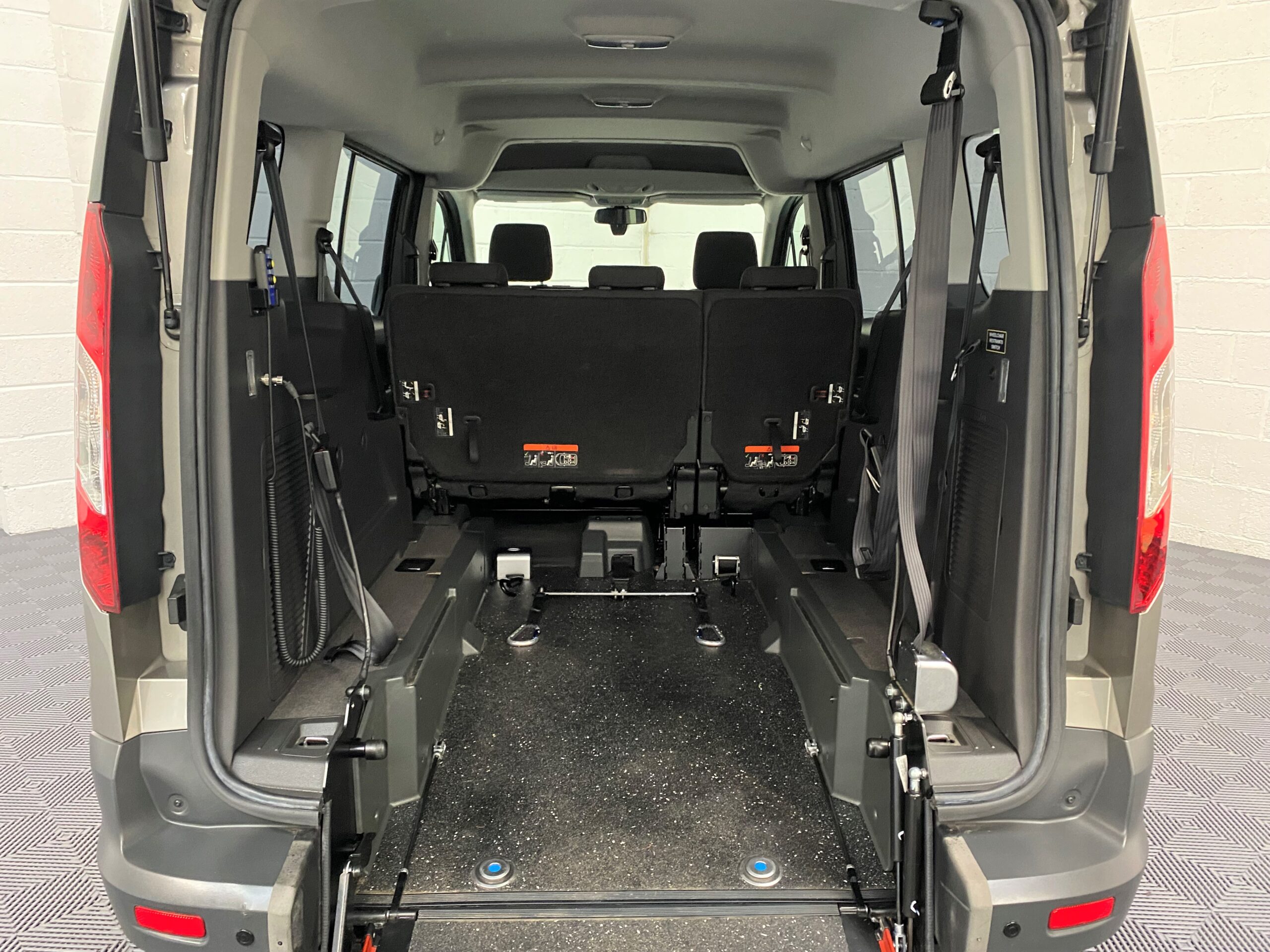 Used Ford Grand Tourneo Connect Automatic WAV Cars For Sale Bristol Wheelchair Accessible Vehicles Used For Sale Somerset Devon Dorset Bath SF68 KTG 19