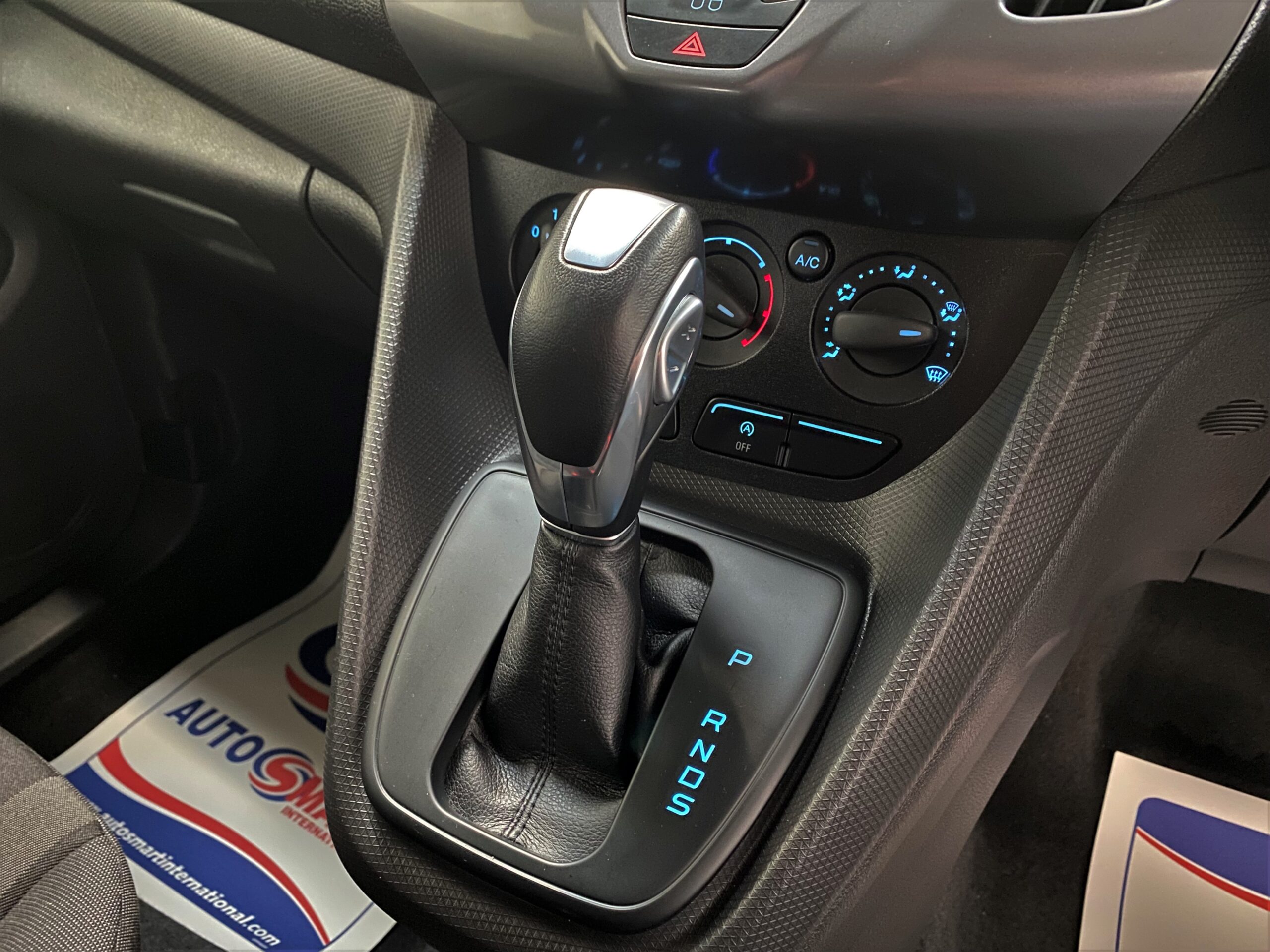 Used Ford Grand Tourneo Connect Automatic WAV Cars For Sale Bristol Wheelchair Accessible Vehicles Used For Sale Somerset Devon Dorset Bath SF68 KTG 4