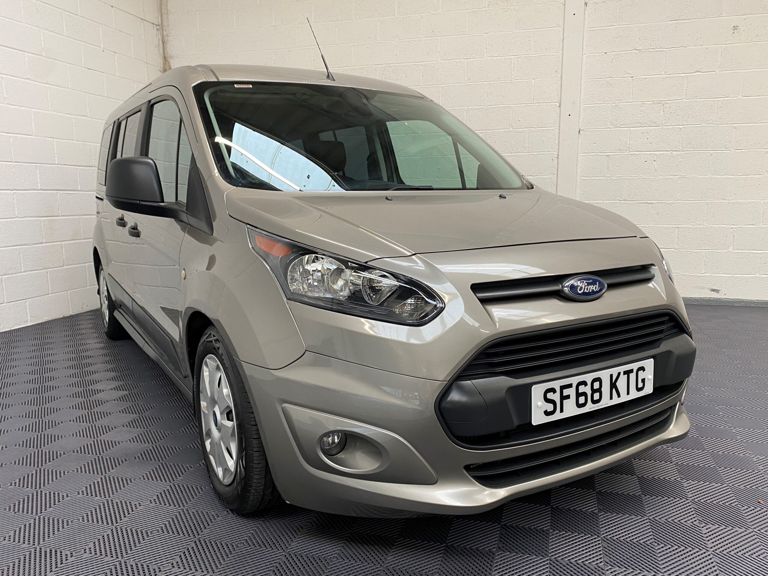 Used Ford Grand Tourneo Connect Automatic WAV Cars For Sale Bristol Wheelchair Accessible Vehicles Used For Sale Somerset Devon Dorset Bath SF68 KTG 6