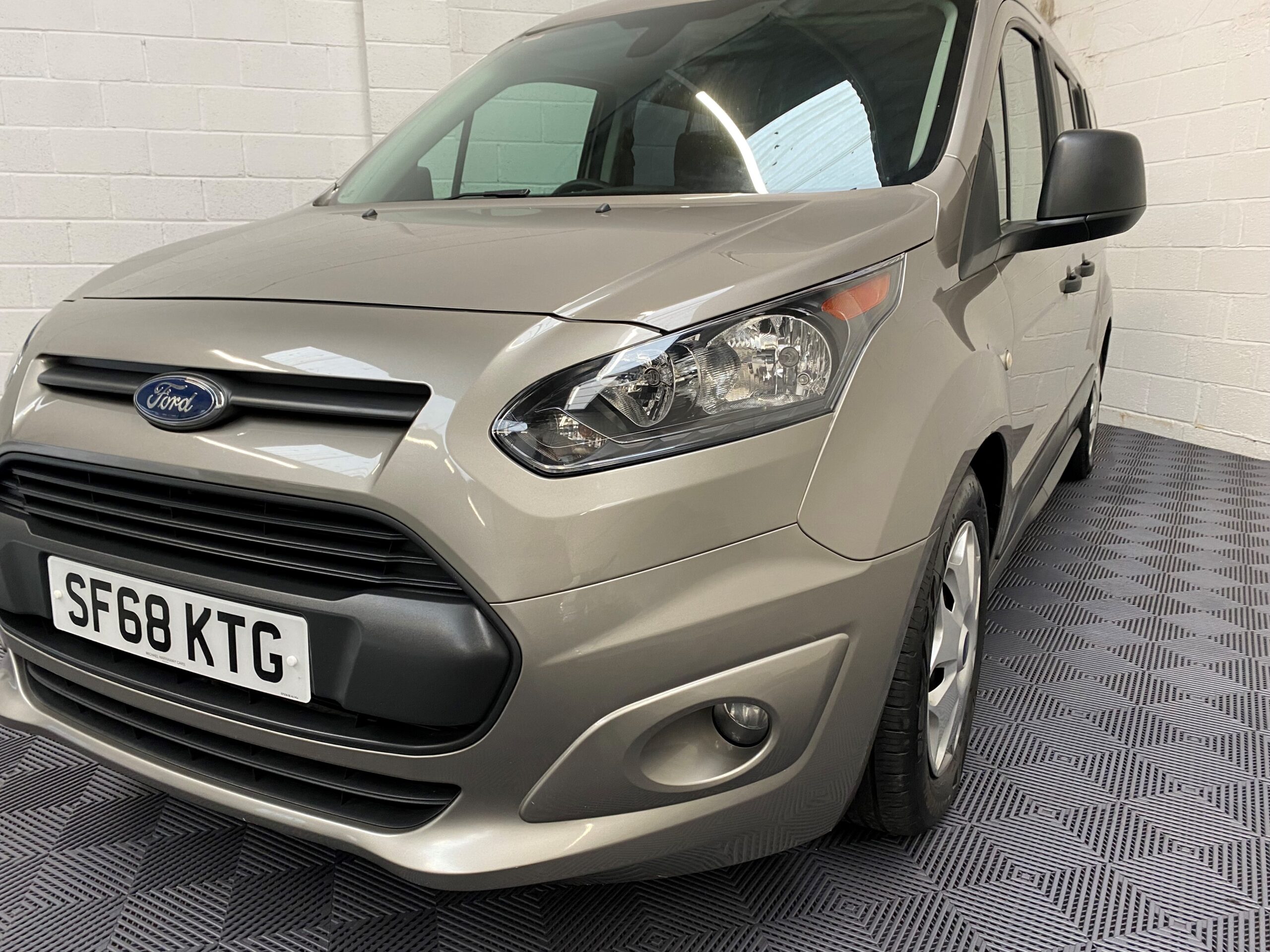 Used Ford Grand Tourneo Connect Automatic WAV Cars For Sale Bristol Wheelchair Accessible Vehicles Used For Sale Somerset Devon Dorset Bath SF68 KTG 9