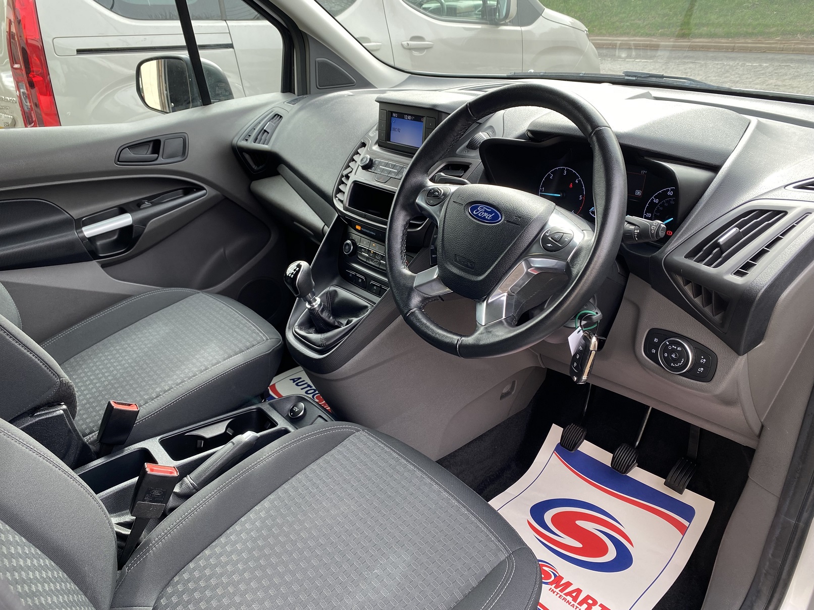 Ford Grand Tourneo Connect WAV Vehicle SH69 DTN (13) Used WAV Ford Grand Tourneo Connect 5 Seat Disabled Access WAV Cars For Sale Bristol Wheelchair Accessible Vehicles Used For Sale Somerset Devon Dorset Bath SH69 DTN 13