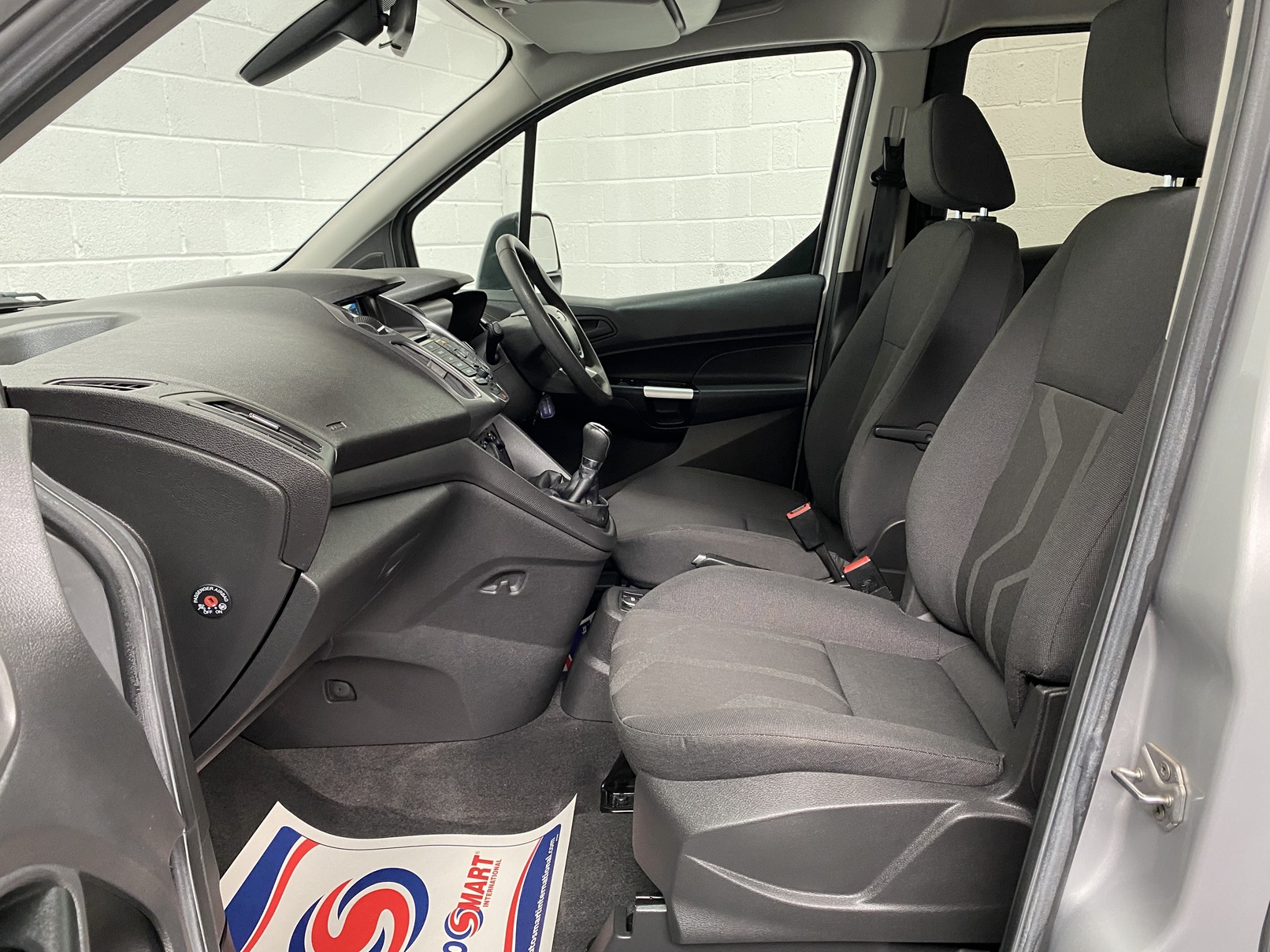 Ford Grand Tourneo WAV SF18 RSY (17) Used WAV Ford Grand Tourneo Connect 5 Seat Disabled Access WAV Cars For Sale Bristol Wheelchair Accessible Vehicles Used For Sale Somerset Devon Dorset Bath SF18 RSY 17