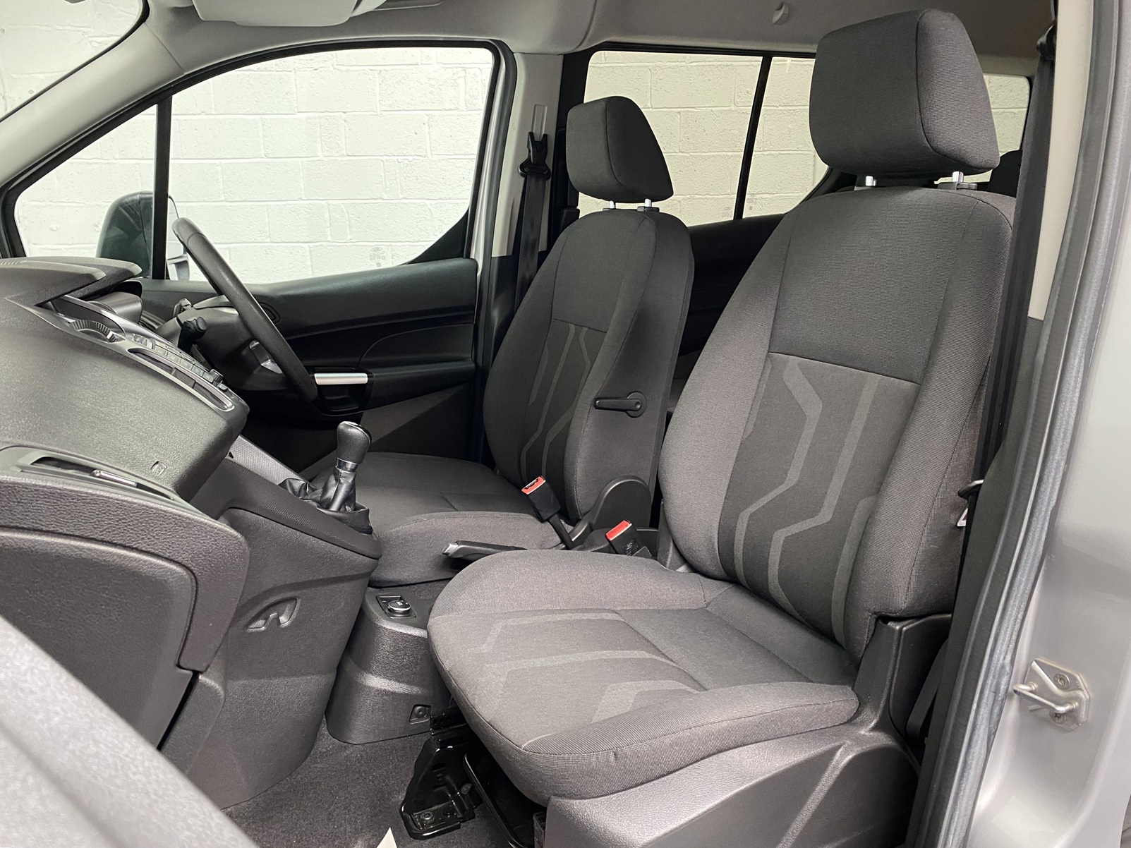 Ford Grand Tourneo WAV SF18 RSY (19) Used WAV Ford Grand Tourneo Connect 5 Seat Disabled Access WAV Cars For Sale Bristol Wheelchair Accessible Vehicles Used For Sale Somerset Devon Dorset Bath SF18 RSY 19