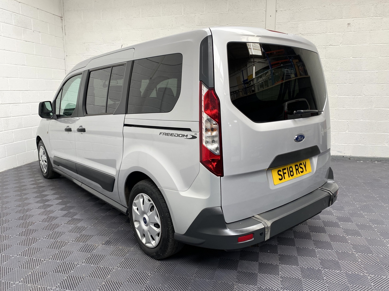 Ford Grand Tourneo WAV SF18 RSY (5) Used WAV Ford Grand Tourneo Connect 5 Seat Disabled Access WAV Cars For Sale Bristol Wheelchair Accessible Vehicles Used For Sale Somerset Devon Dorset Bath SF18 RSY 5
