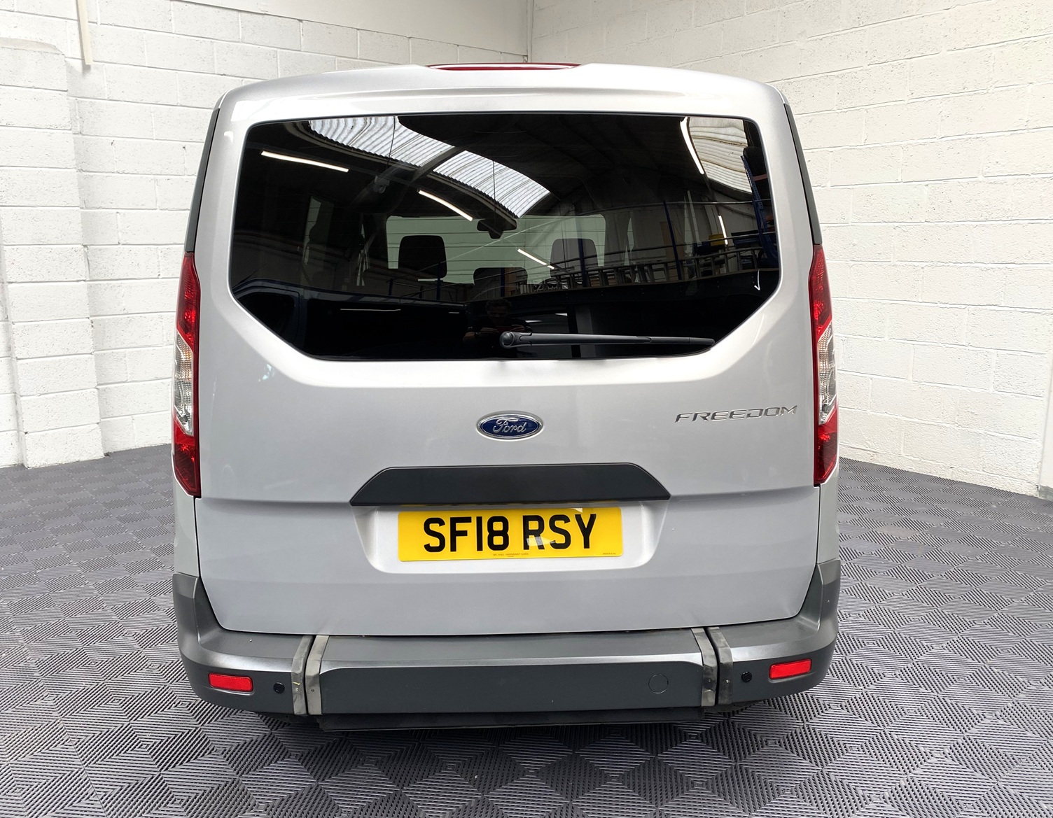 Ford Grand Tourneo WAV SF18 RSY (7) Used WAV Ford Grand Tourneo Connect 5 Seat Disabled Access WAV Cars For Sale Bristol Wheelchair Accessible Vehicles Used For Sale Somerset Devon Dorset Bath SF18 RSY 7